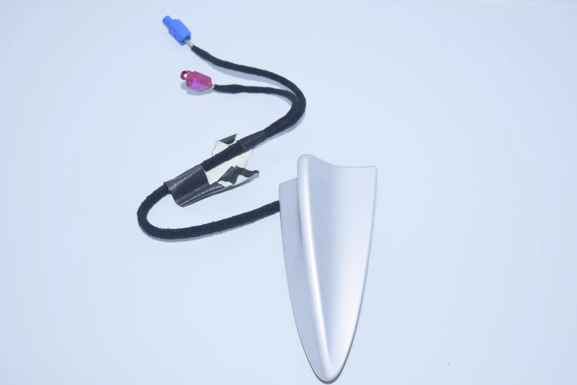 Antenna – OEM 6912247 · BMW 7 (E65, E66, E67) 745 i, Li 2002