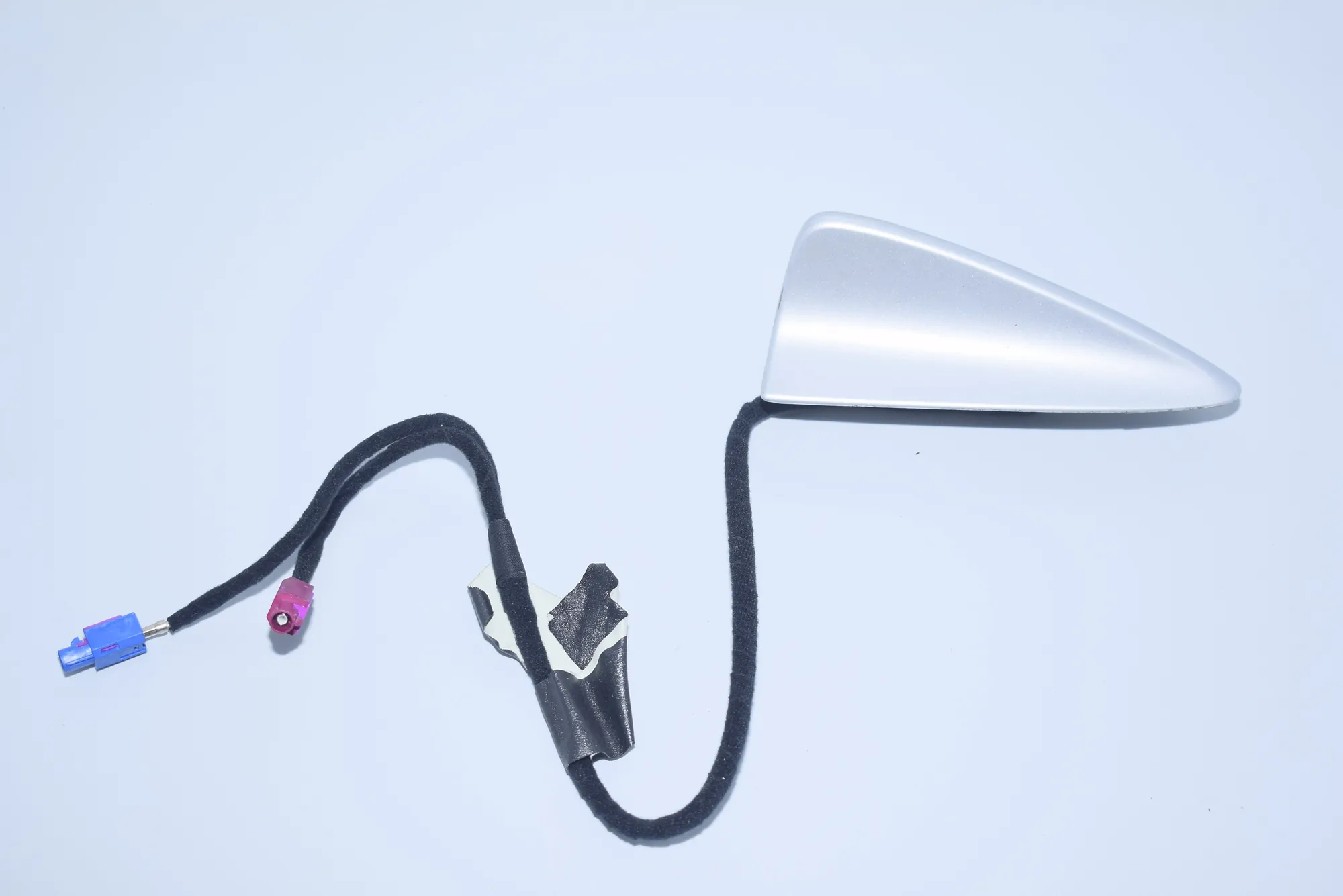 Antenna – OEM 6912247 · BMW 7 (E65, E66, E67) 745 i, Li 2002 – 2