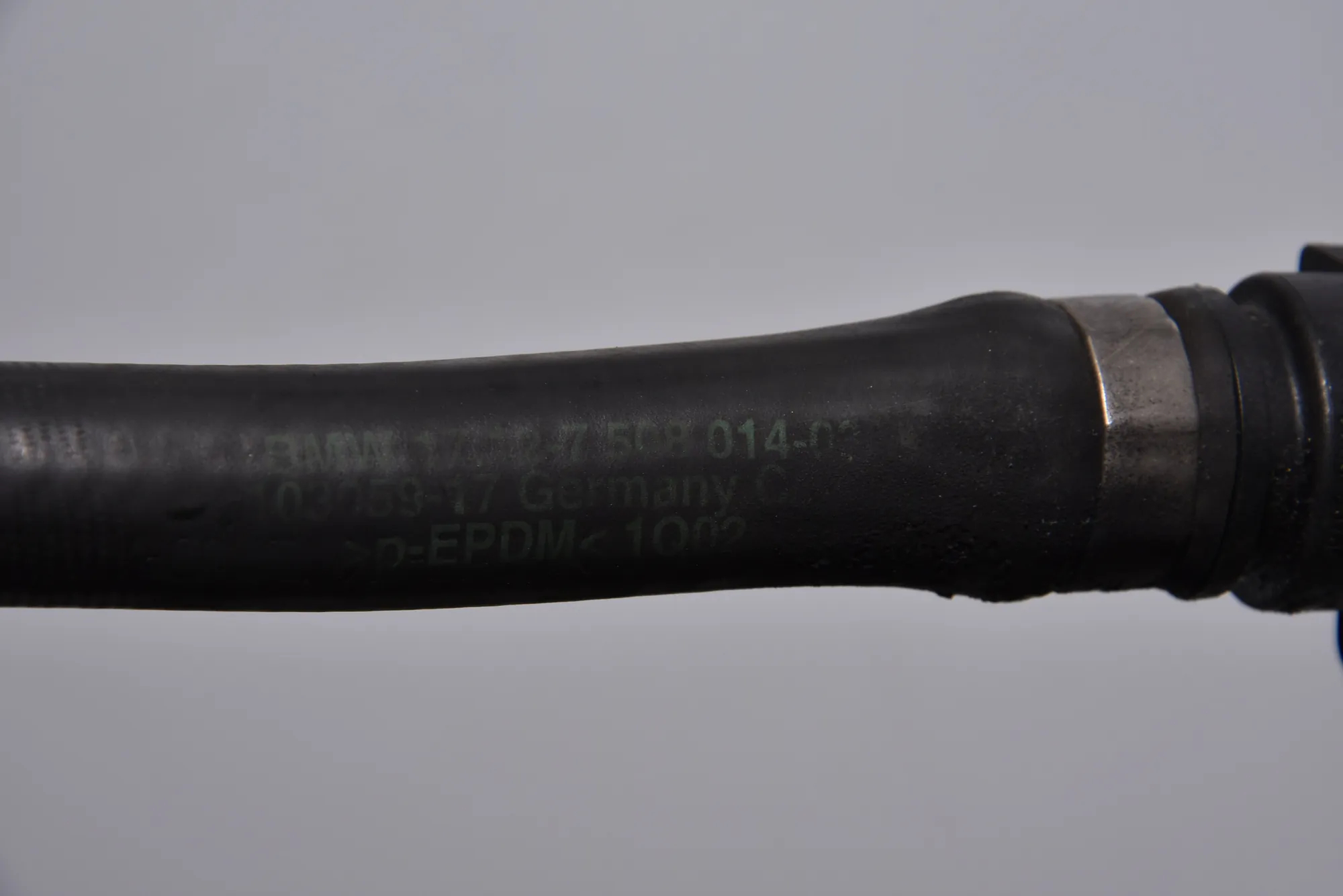 Pipe Hose – OEM 7508014 · BMW 7 (E65, E66, E67) 745 i, Li 2002 – 4