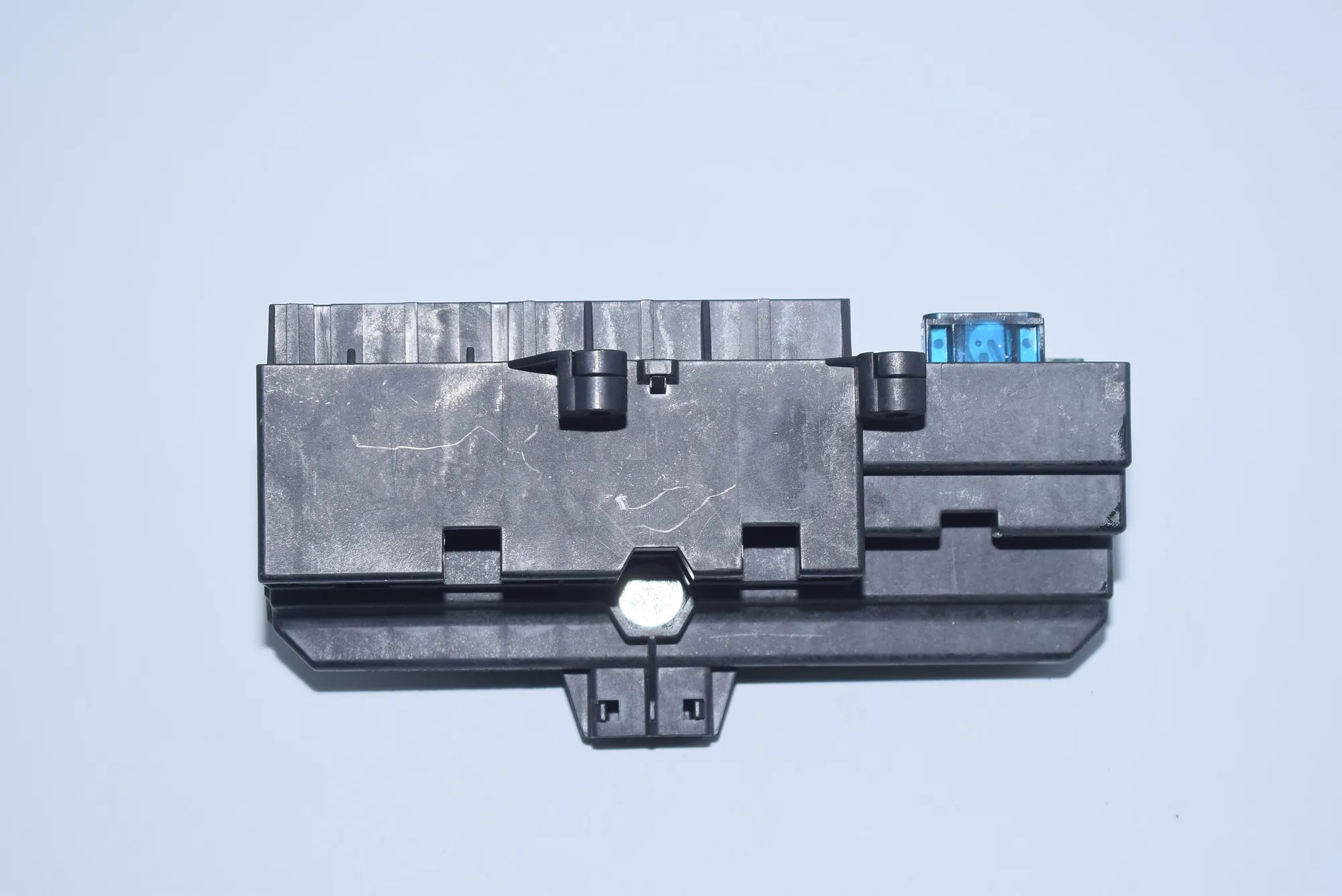 Fuse Box – OEM 6900582 · BMW 7 (E65, E66, E67) 745 i, Li 2002