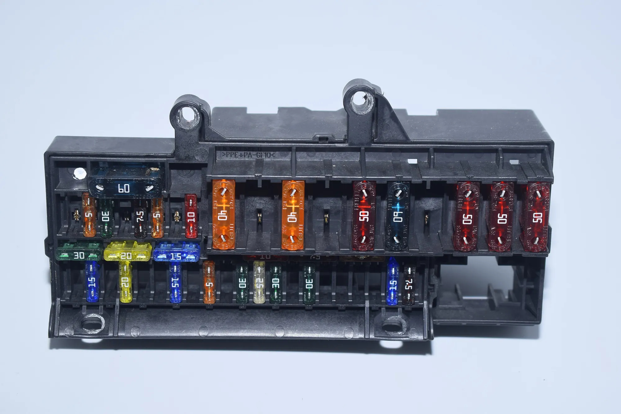 Fuse Box – OEM 6900582 · BMW 7 (E65, E66, E67) 745 i, Li 2002 – 3