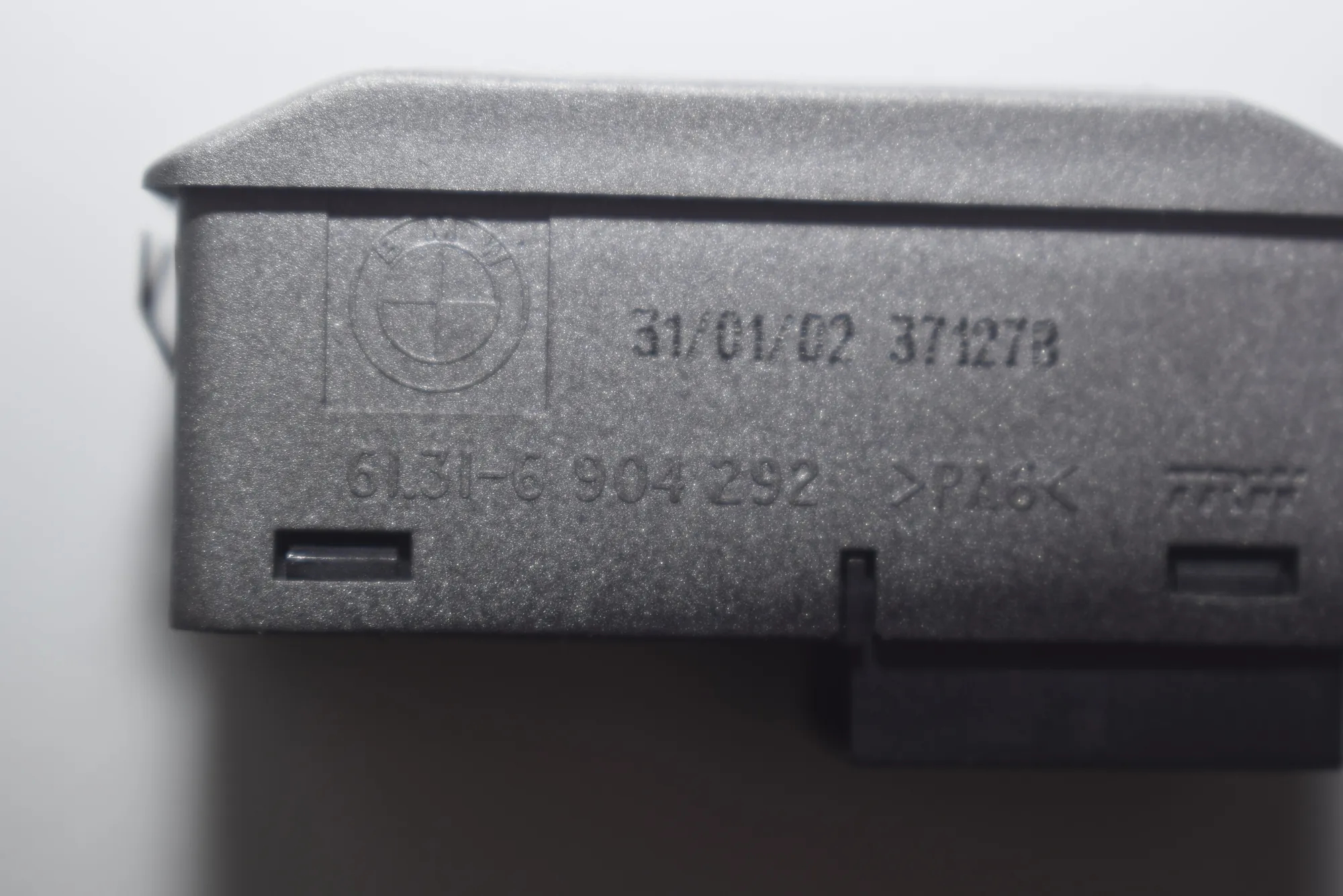 Switches – OEM 6904292 · BMW 7 (E65, E66, E67) 745 i, Li 2002 – 2