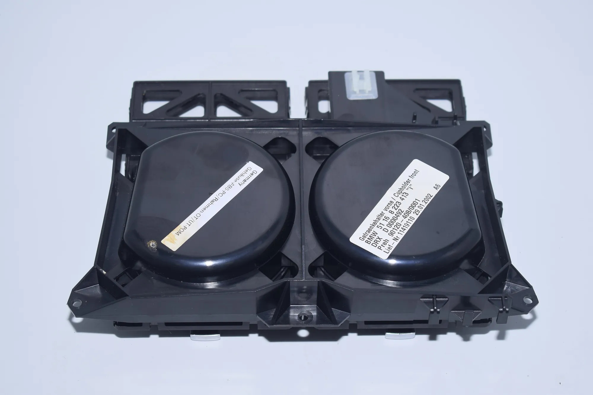 Cup Holder – OEM 8223413 · BMW 7 (E65, E66, E67) 745 i, Li 2002 – 3