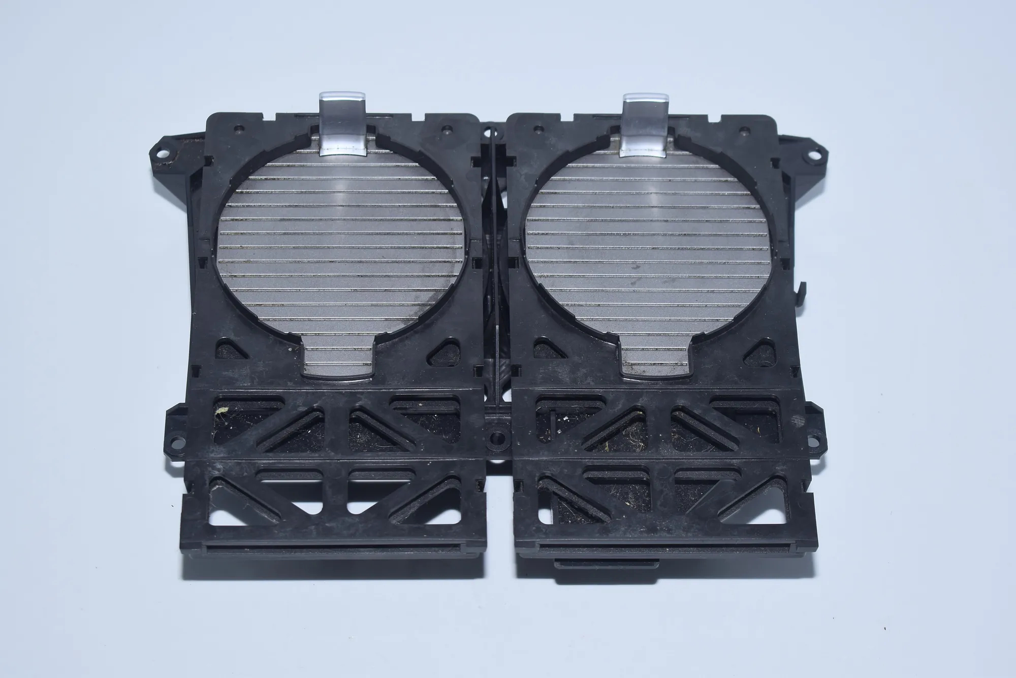 Cup Holder – OEM 8223413 · BMW 7 (E65, E66, E67) 745 i, Li 2002