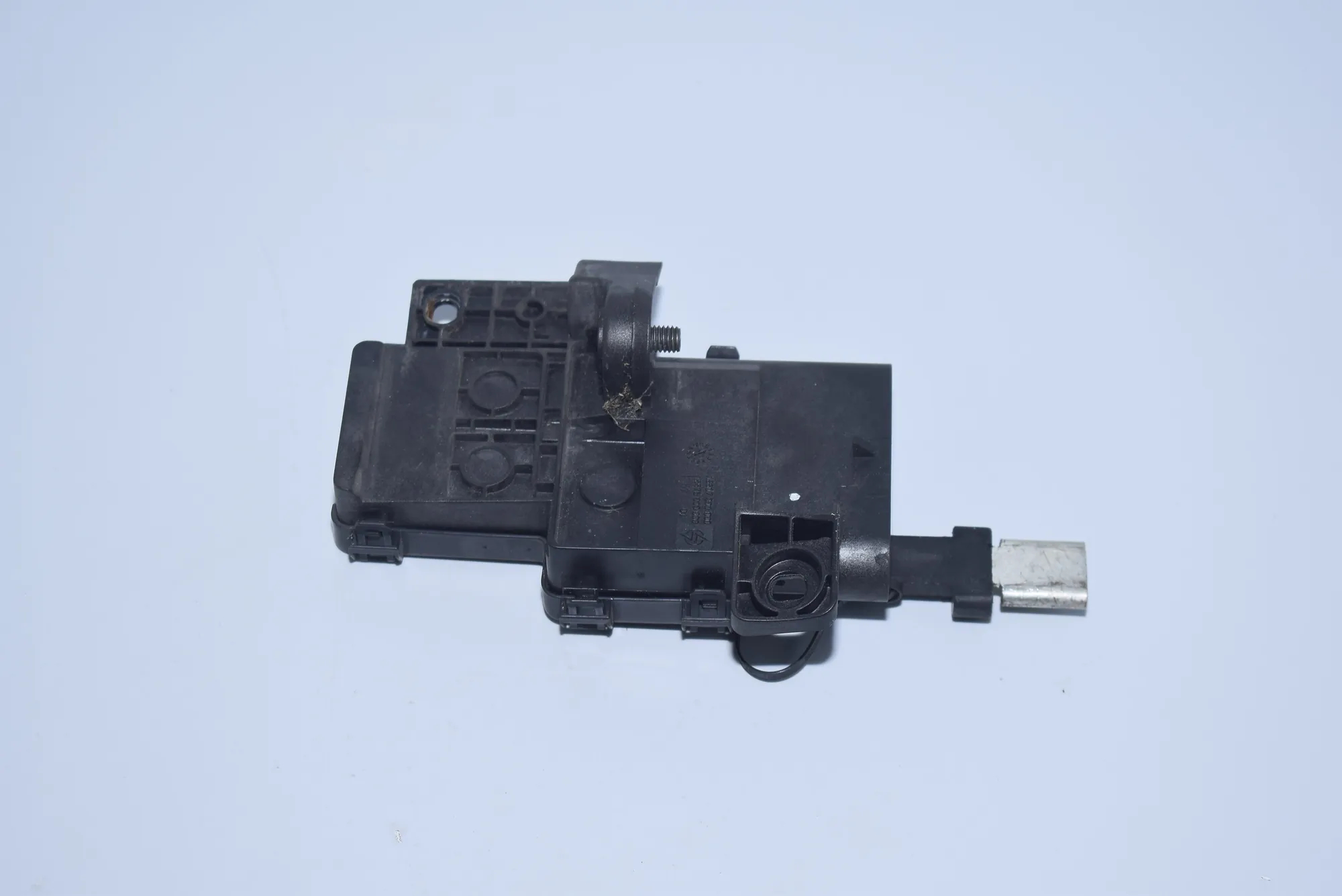 Fuse Box – OEM 8387568 · BMW 7 (E65, E66, E67) 745 i, Li 2002