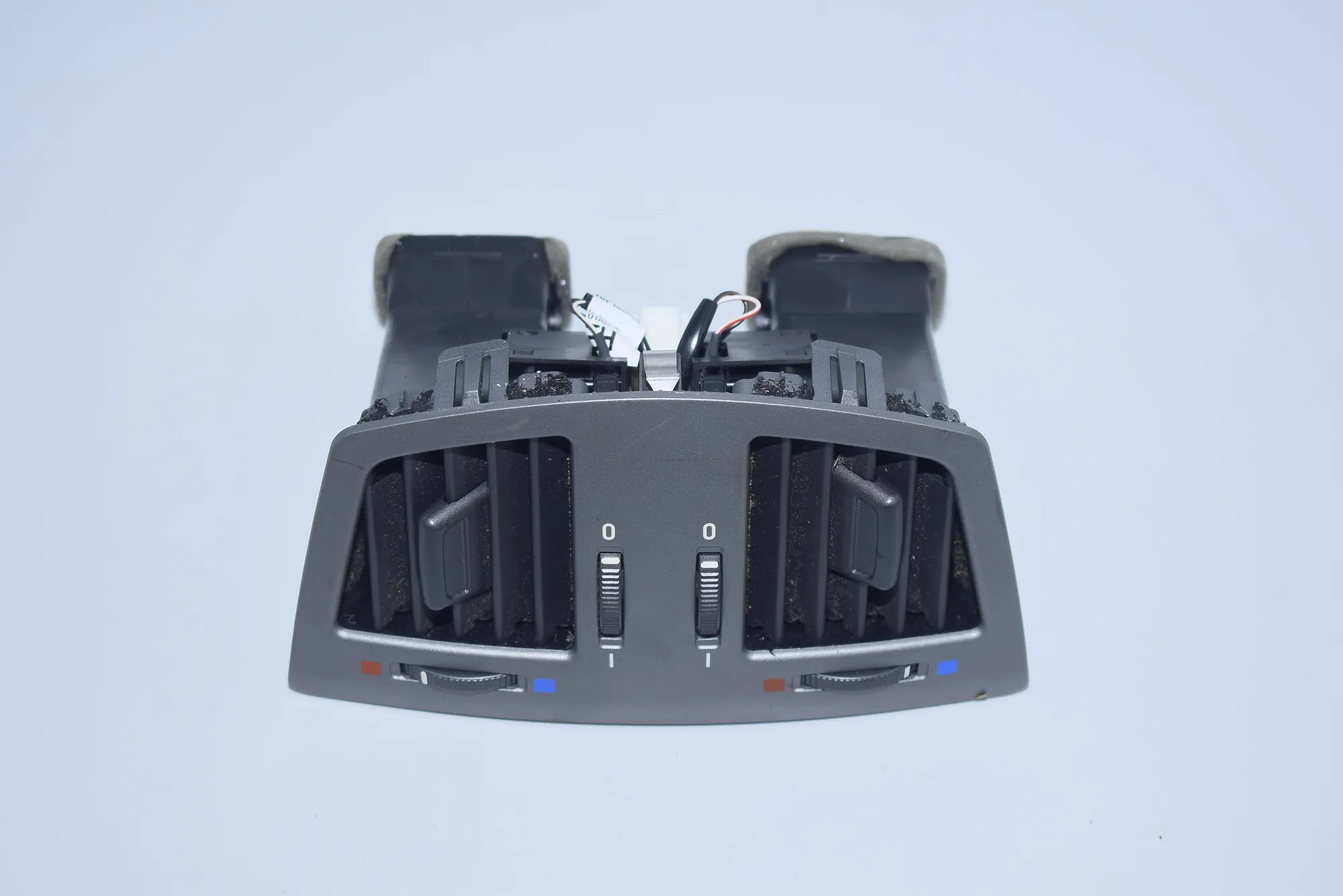Dashboard Air Vents – OEM 7002395 · BMW 7 (E65, E66, E67) 745 i, Li 2002