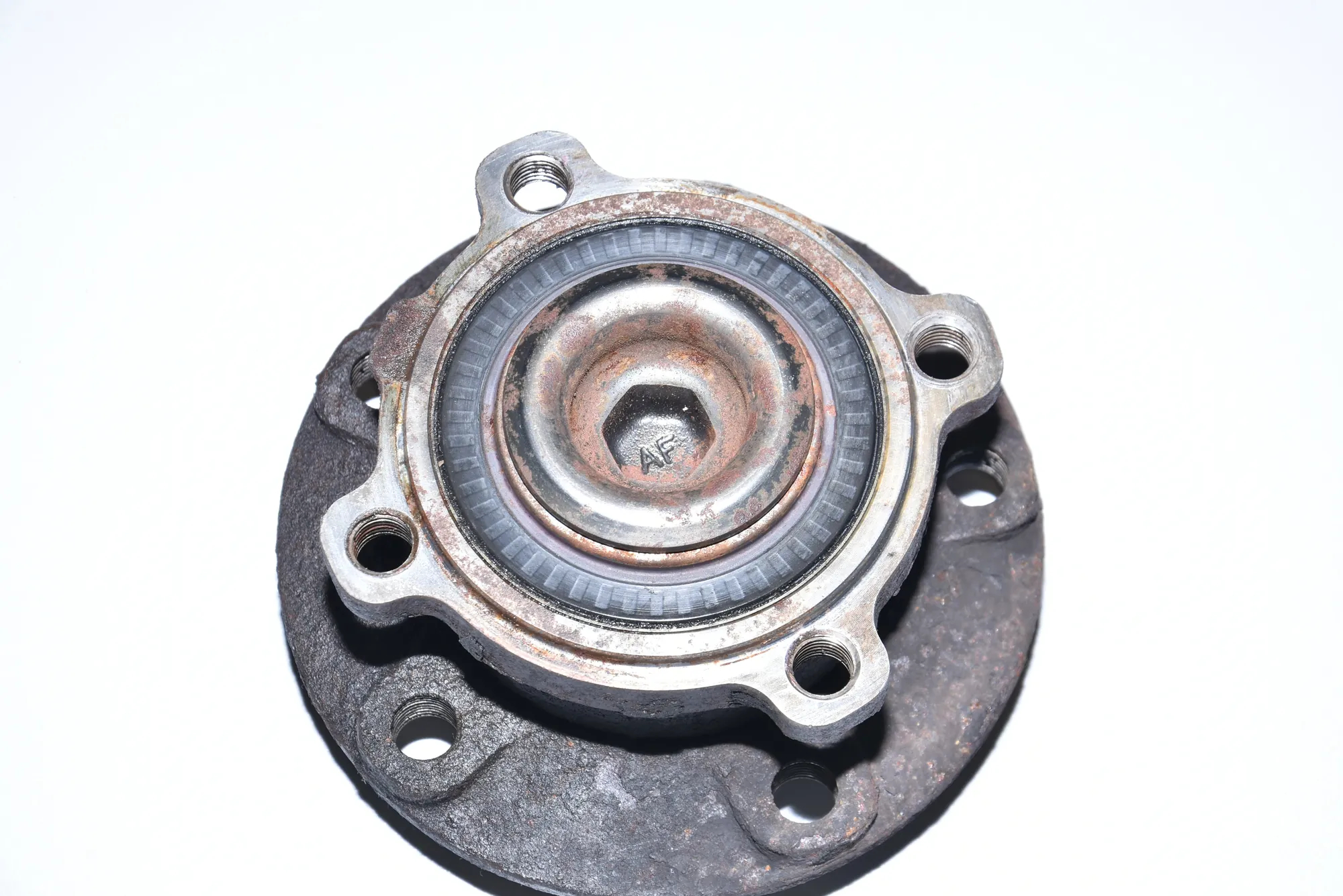 Front Left Wheel Bearing – OEM NA · BMW 7 (E65, E66, E67) 745 i, Li 2002 – 2