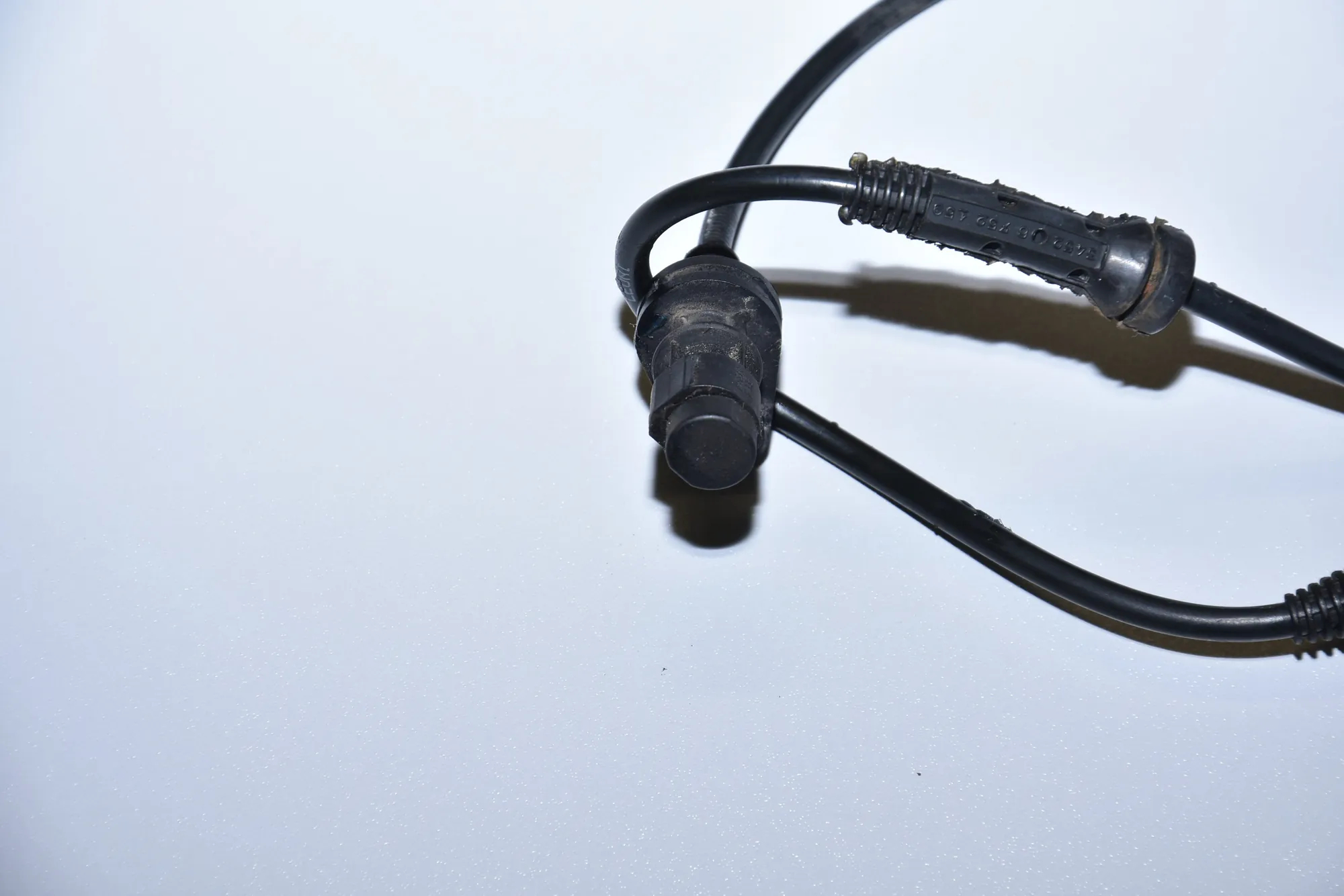 Front Left ABS Sensor – OEM 6752159 · BMW 7 (E65, E66, E67) 745 i, Li 2002 – 2