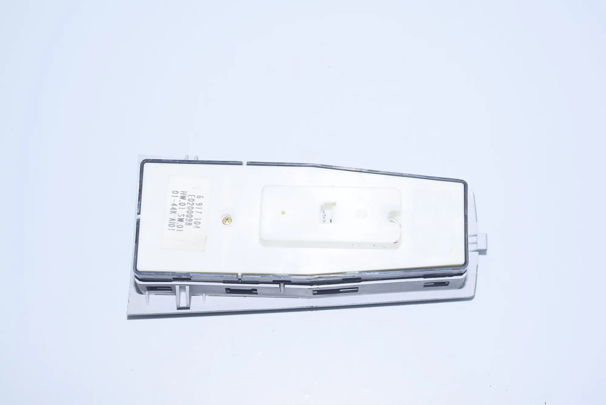 Front Right Door Window Switch – OEM 6917104 · BMW 7 (E65, E66, E67) 745 i, Li 2002 – 4