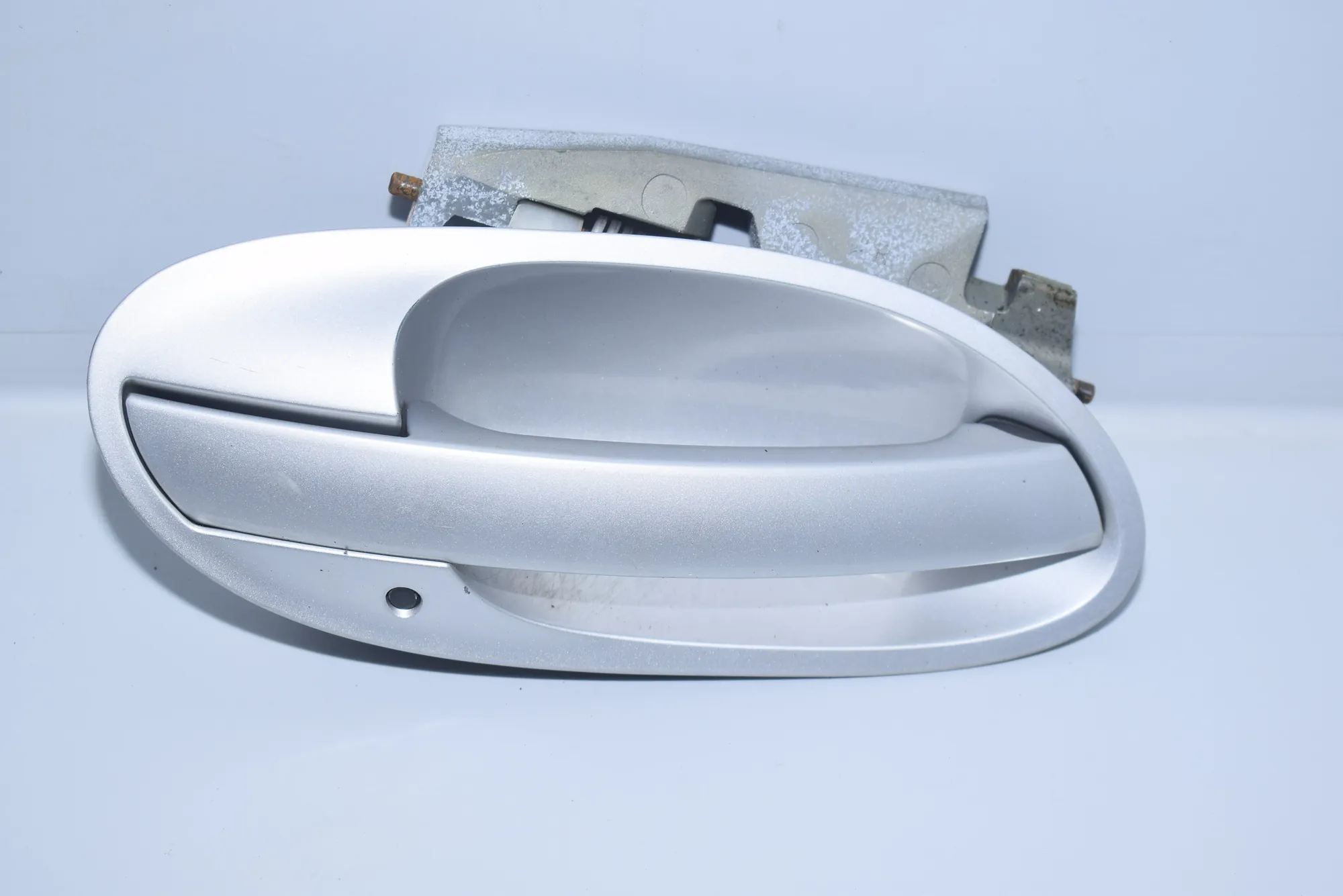 Rear Right Door Exterior Handle – OEM NA · BMW 7 (E65, E66, E67) 745 i, Li 2002
