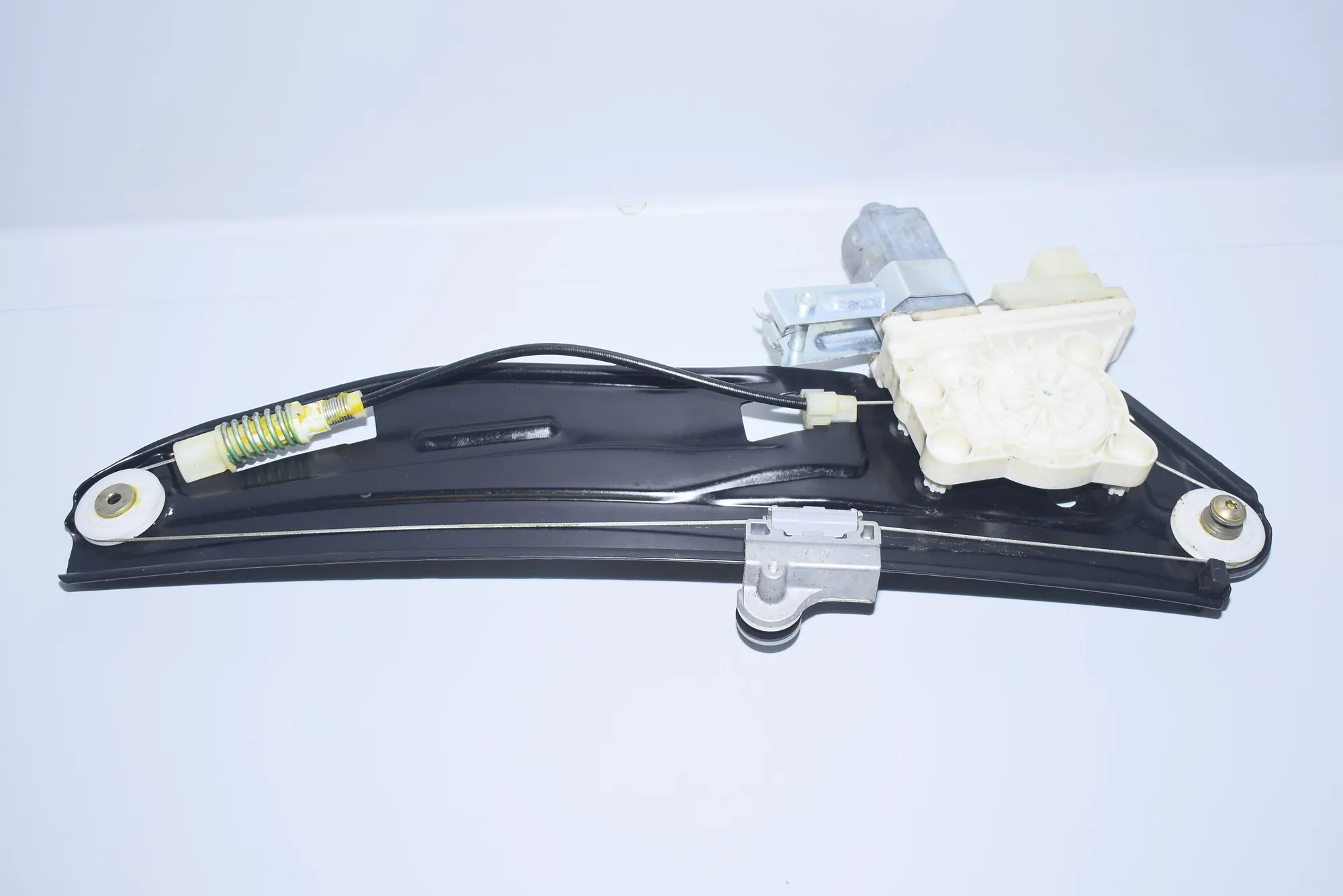 Rear Right Door Window Regulator – OEM 7024814 · BMW 7 (E65, E66, E67) 745 i, Li 2002 – 4