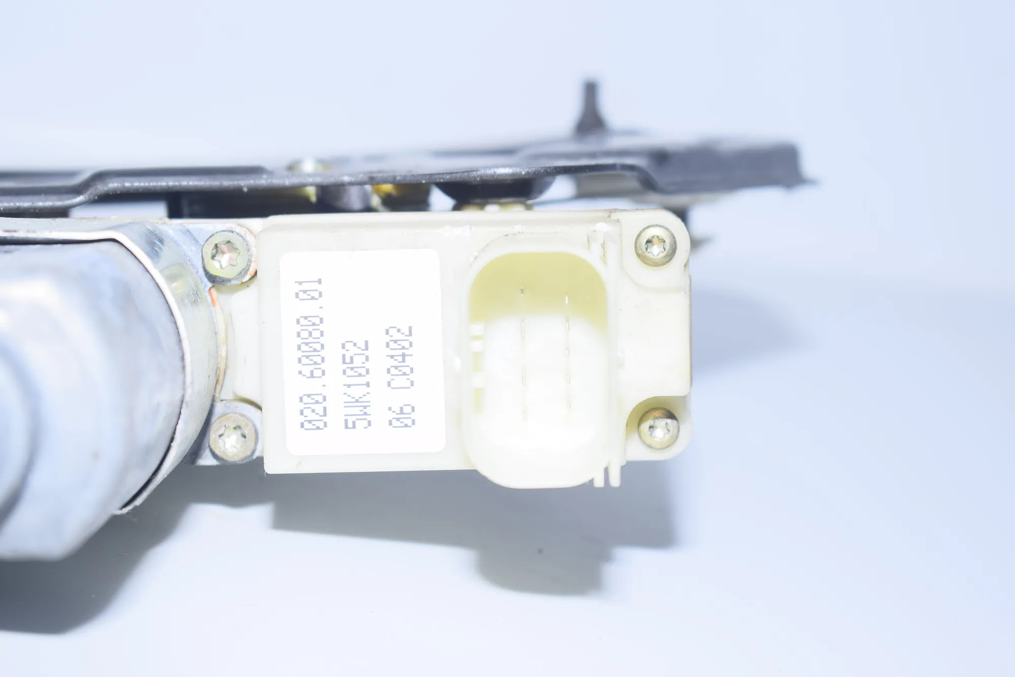 Rear Right Door Window Regulator – OEM 7024814 · BMW 7 (E65, E66, E67) 745 i, Li 2002