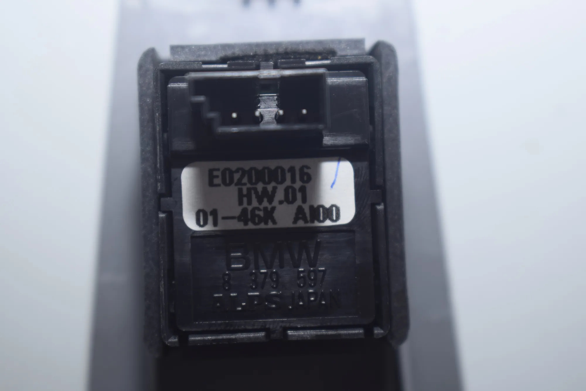 Rear Right Door Window Switch – OEM 8379597 · BMW 7 (E65, E66, E67) 745 i, Li 2002 – 6