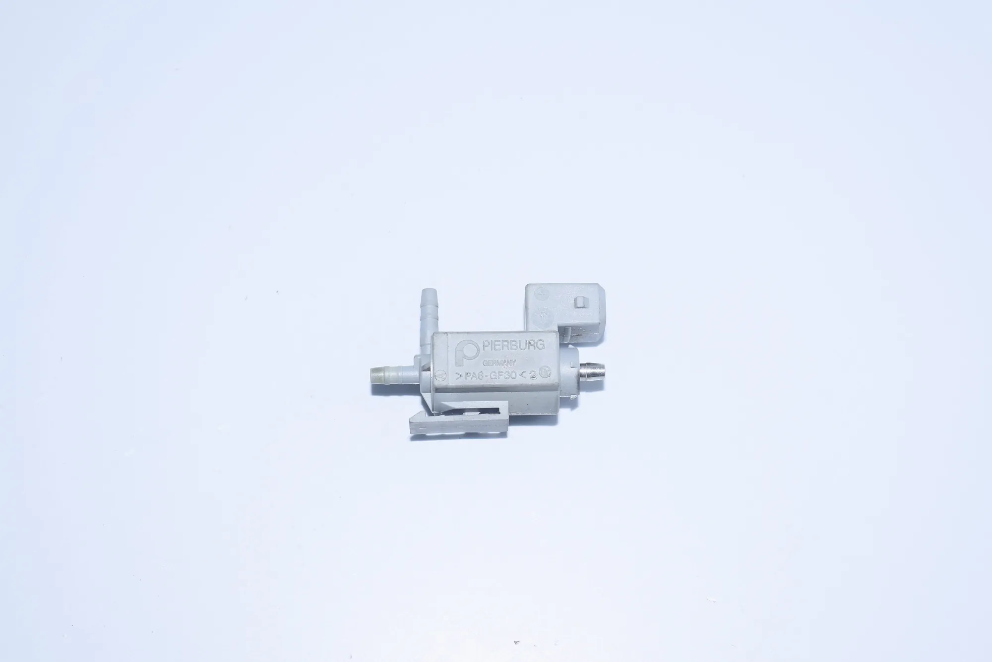 Solenoid Valve – OEM 7516376 · BMW 7 (E65, E66, E67) 745 i, Li 2002