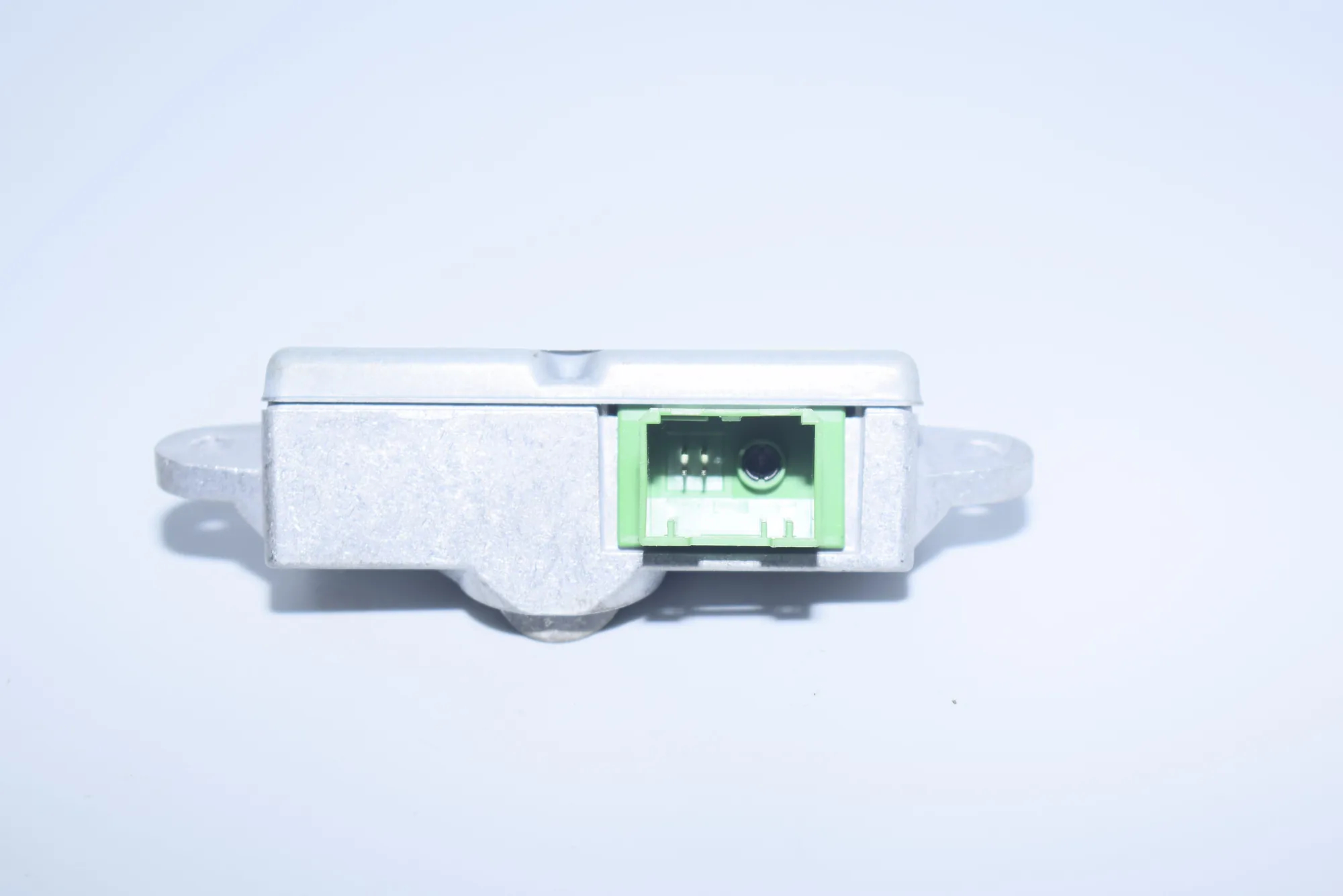 SRS Control Unit – OEM 6920477 · BMW 7 (E65, E66, E67) 745 i, Li 2002 – 4
