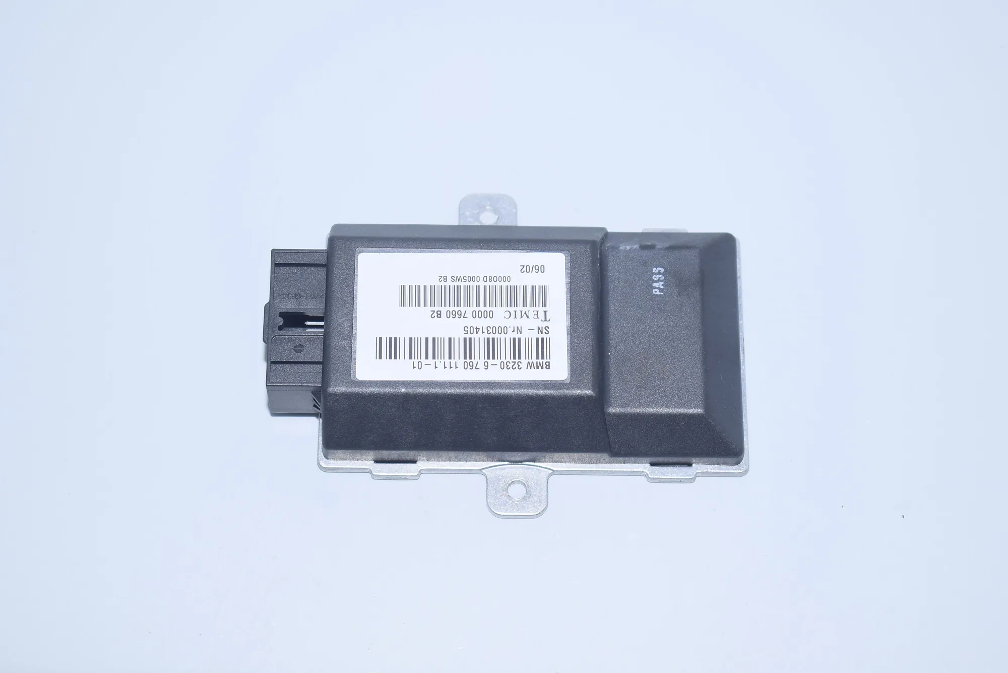 Other Control Units – OEM 6760111 · BMW 7 (E65, E66, E67) 745 i, Li 2002 – 4