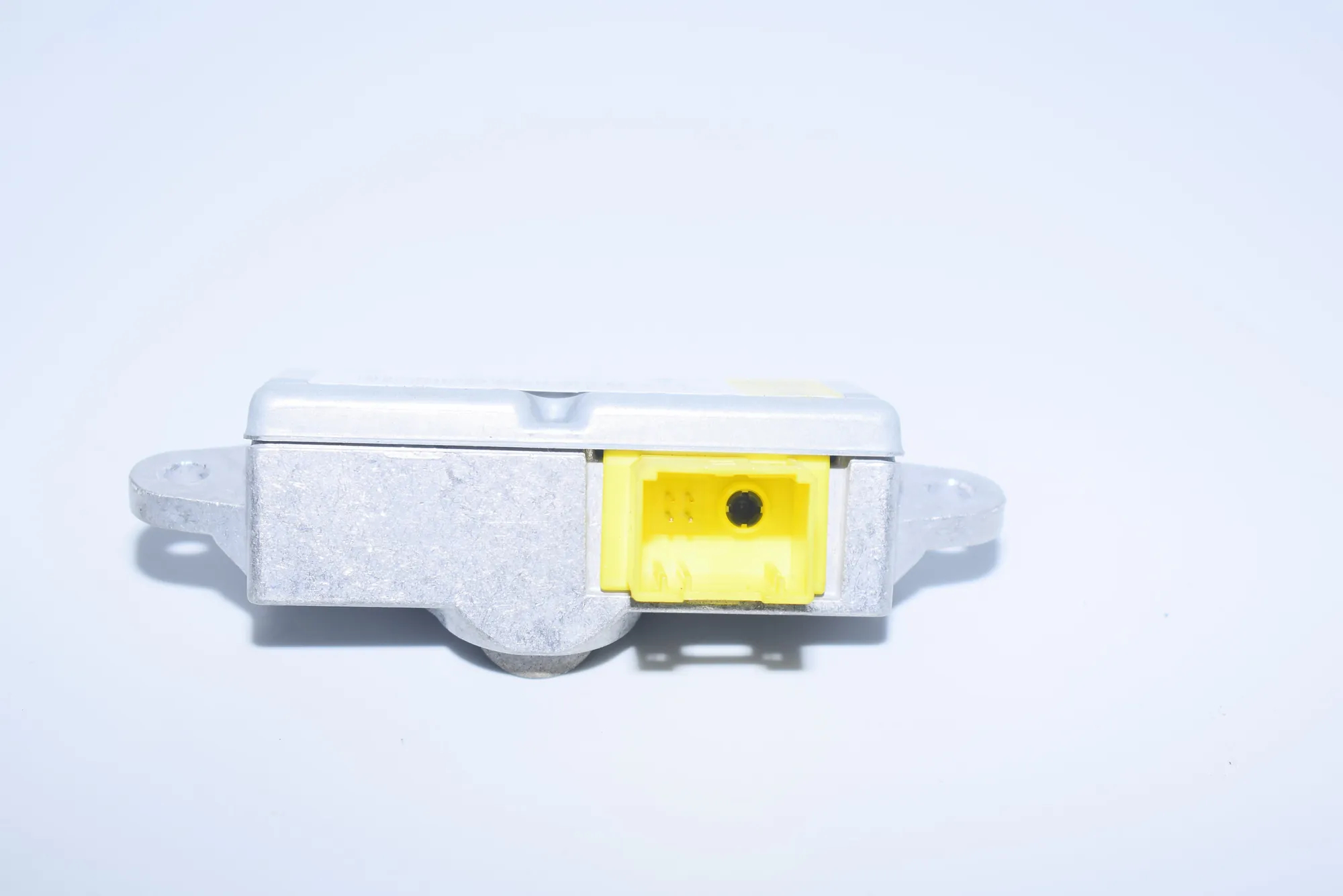 SRS Control Unit – OEM 6920478 · BMW 7 (E65, E66, E67) 745 i, Li 2002 – 2