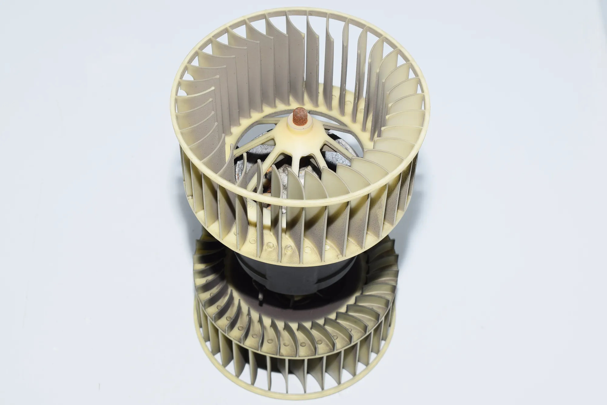 Heater Blower Fan – OEM 8385558 · BMW 5 (E39) 520 i 2001 – 4
