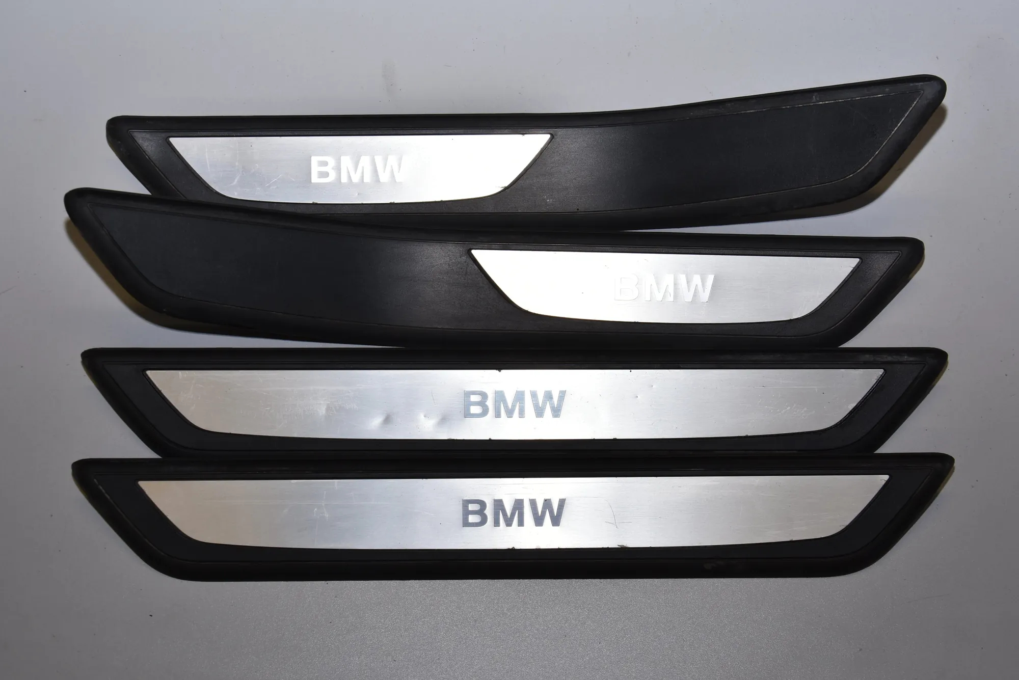 Door Sill Trim Kit – OEM 8046135 · BMW 7 (F01, F02) BMW 7 (F01, F02) 730 d 2010
