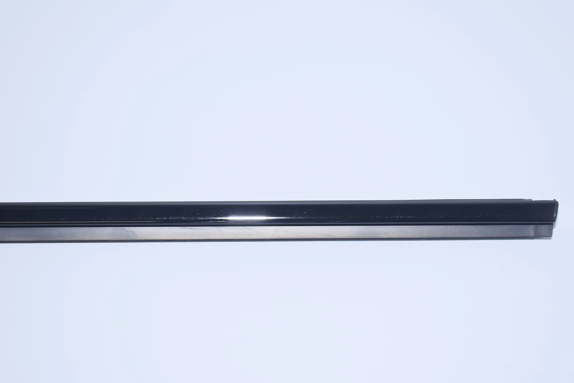 Rear Left Door Window Strip – OEM 7332519 · BMW 4 Gran Coupe (F36) BMW 4 Gran Coupe (F36) 2014 – 4