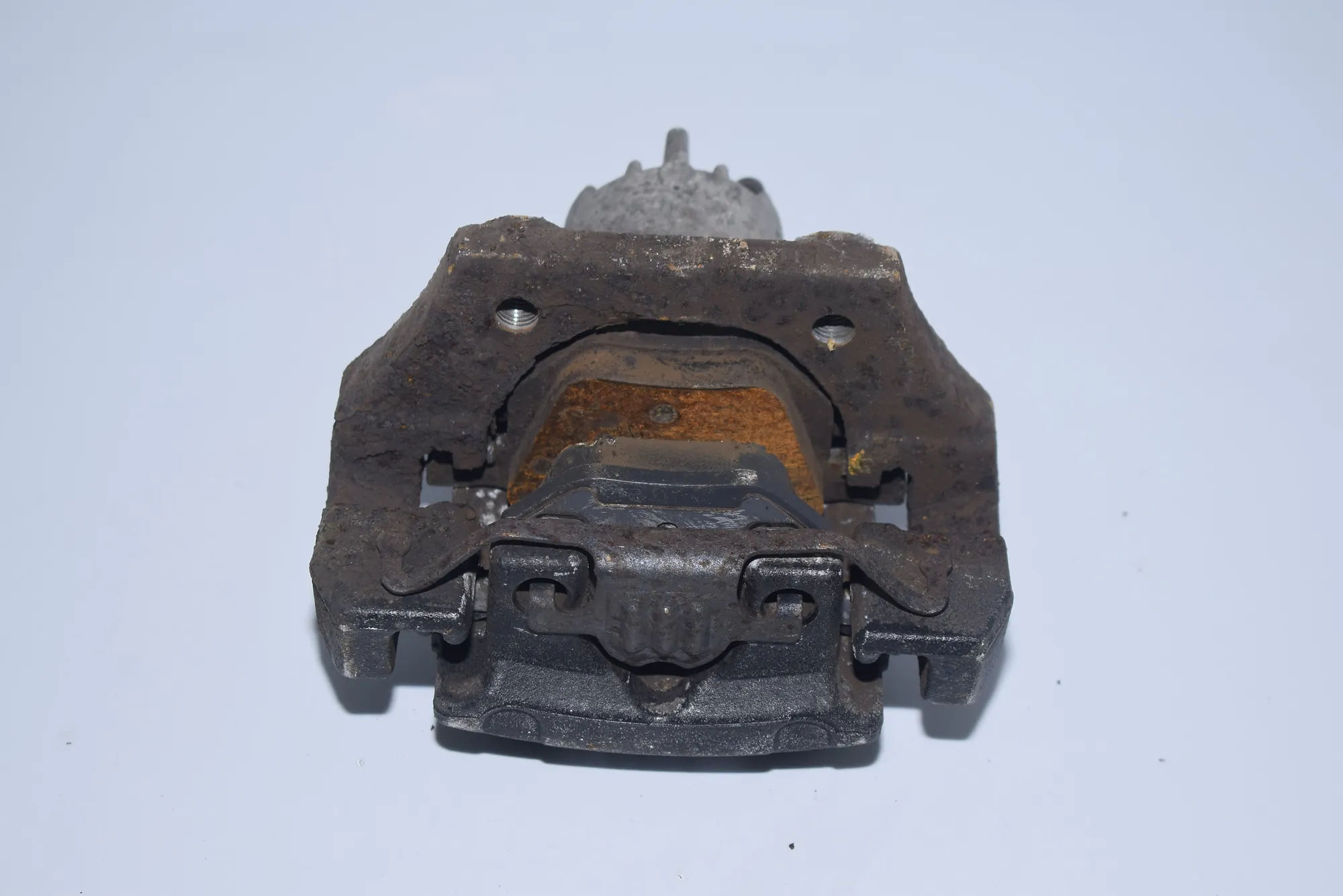 Rear Left Brake Caliper – OEM NA · BMW 6 (E63) BMW 6 (E63) 630 i 2006 – 4