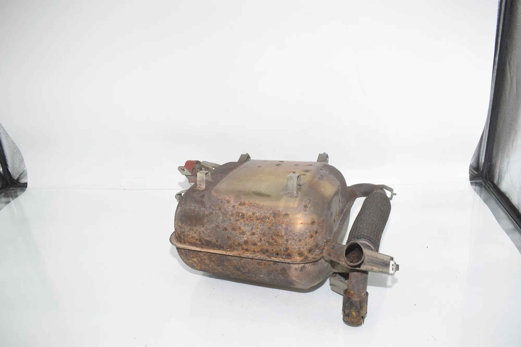 Muffler Exhaust Tank – OEM 7623124 · BMW i3 (I01) Hybrid 2014 – 3