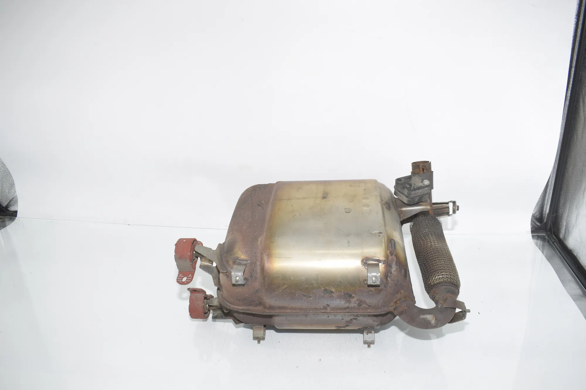 Muffler Exhaust Tank – OEM 7623124 · BMW i3 (I01) Hybrid 2014