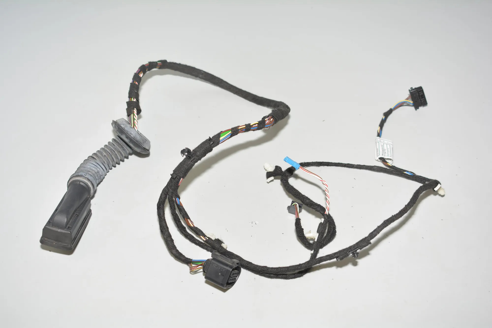 Rear Left Door Wiring – OEM 9286249 · BMW BMW 3 (F30, F80) 2013