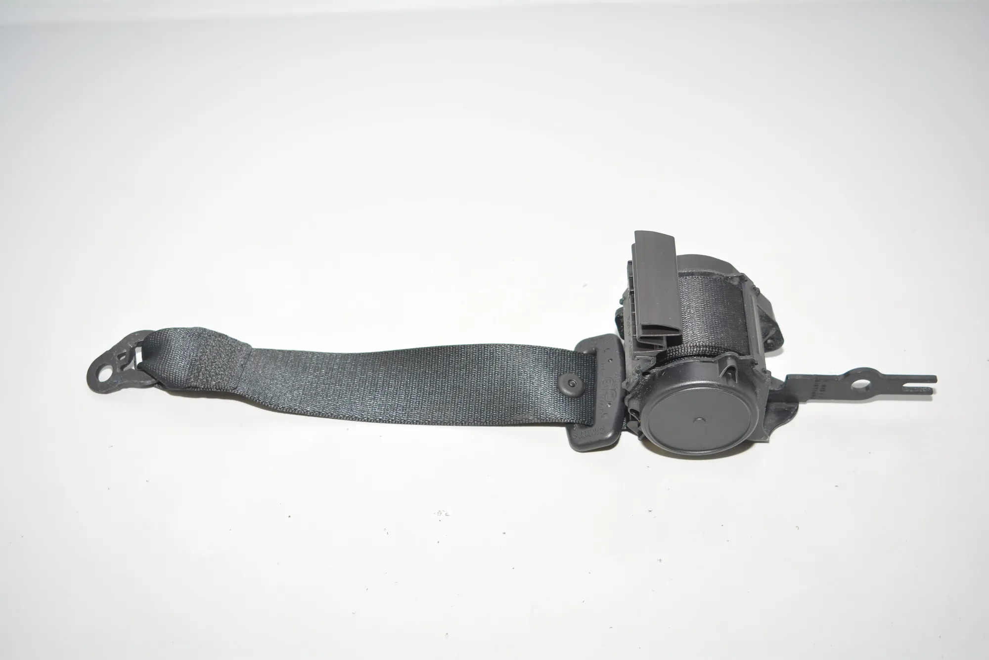 Rear Left Seatbelt – OEM 7259389 · BMW BMW 3 (F30, F80) 2013 – 2