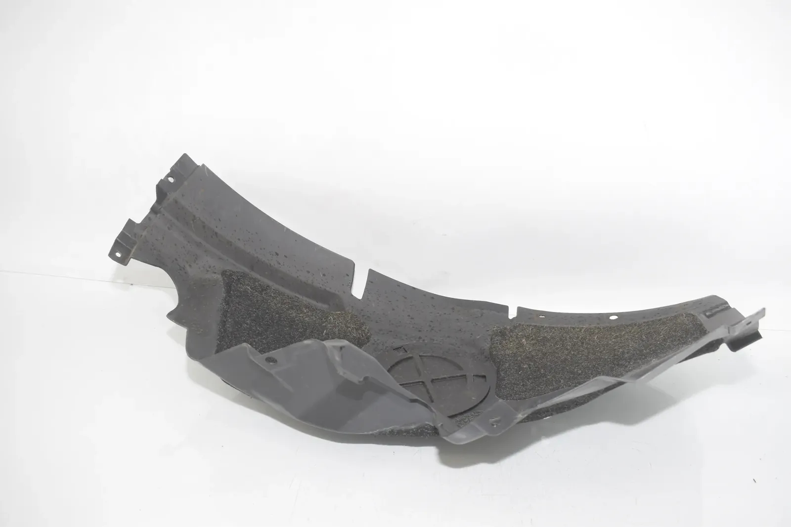 Front Left Arch Liner Front Part – OEM 7294634 · BMW i3 (I01) Hybrid 2014 – 2