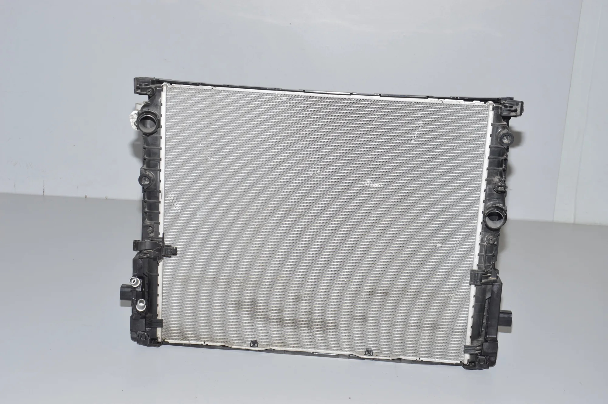 Radiator Pack Set – OEM 9364255 · BMW BMW 7 (G11, G12) 2017 – 7