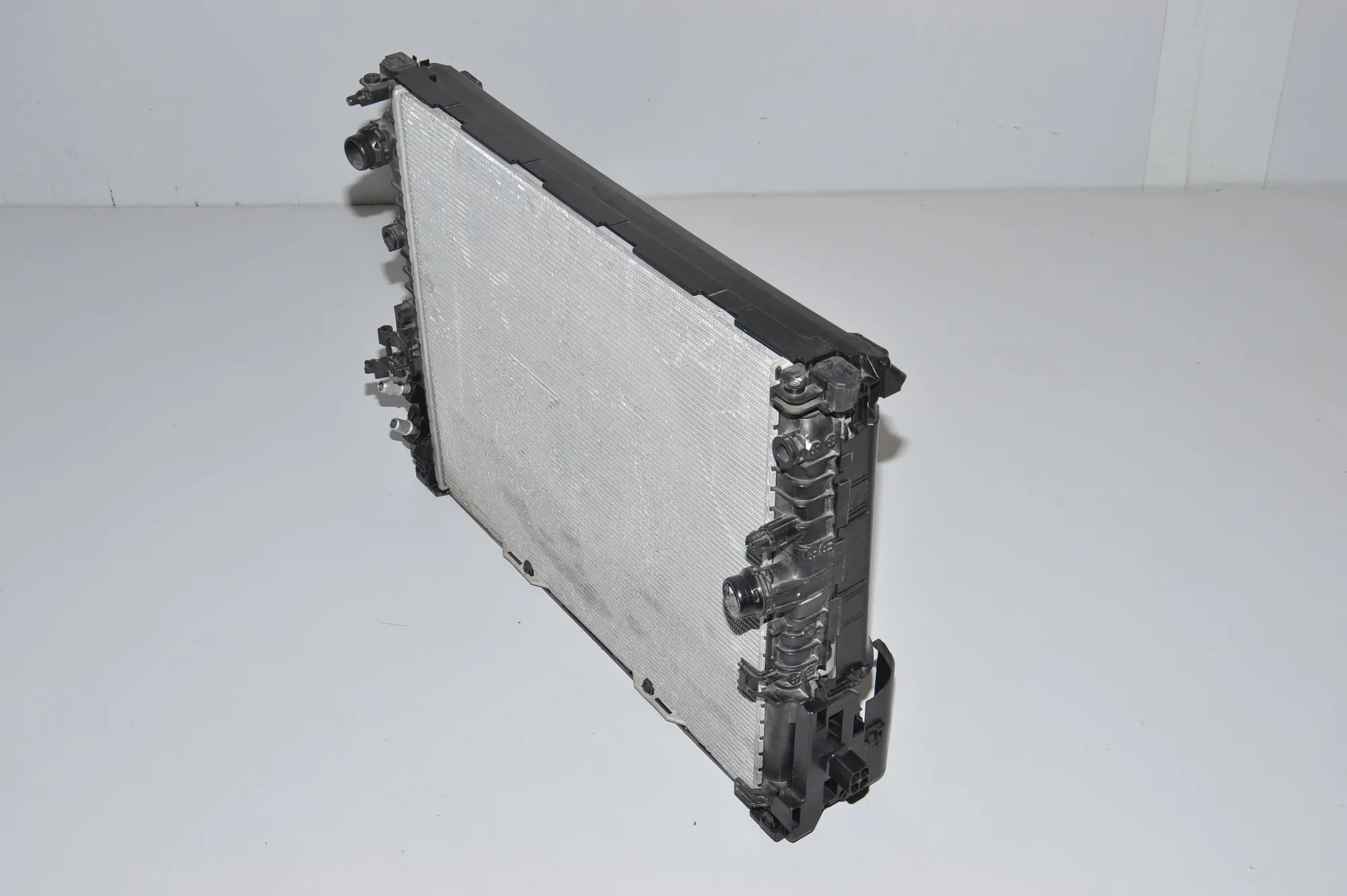 Radiator Pack Set – OEM 9364255 · BMW BMW 7 (G11, G12) 2017 – 5