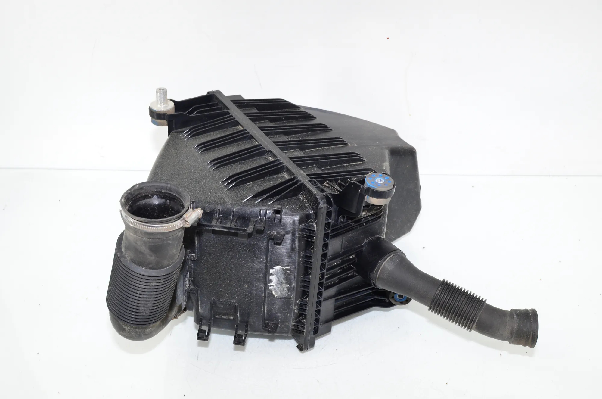 Air Filter Box – OEM 7642403 · BMW i3 (I01) Hybrid 2014 – 2