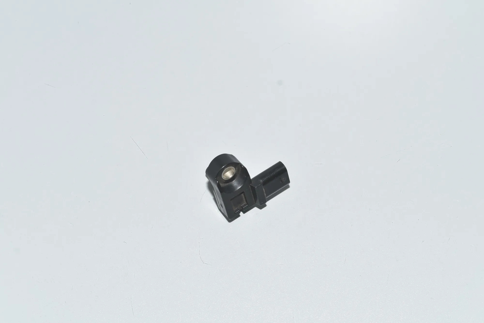 Intake Manifold Pressure Sensor – OEM 13627804742 · BMW BMW 3 (E90) 2011 – 3