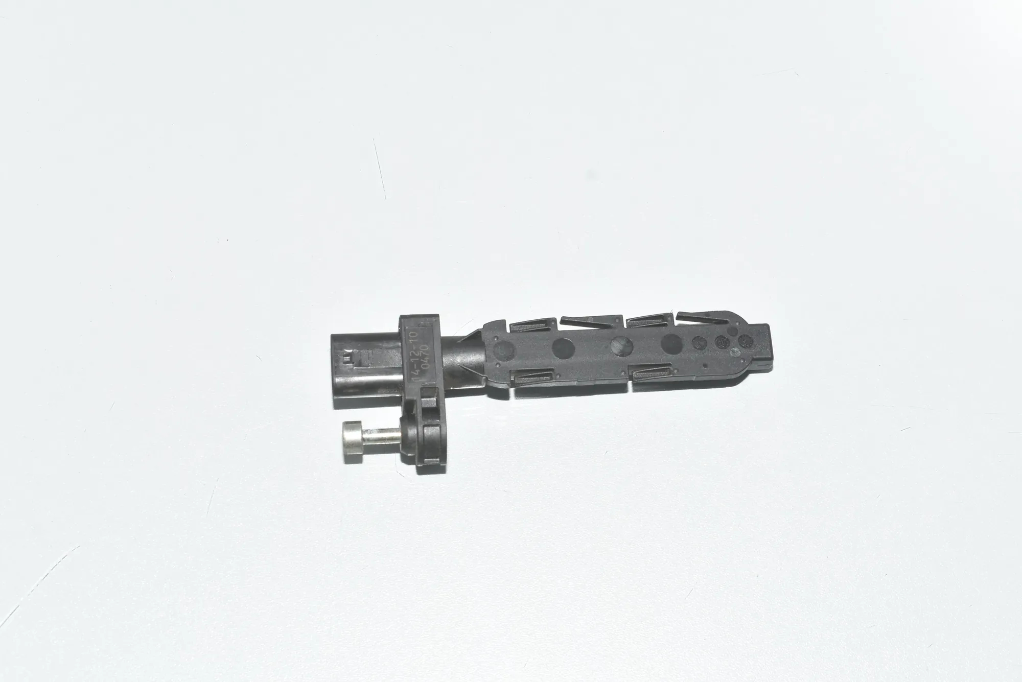 Crankshaft Position Sensor – OEM 13627806782 · BMW BMW 3 (E90) 2011 – 3