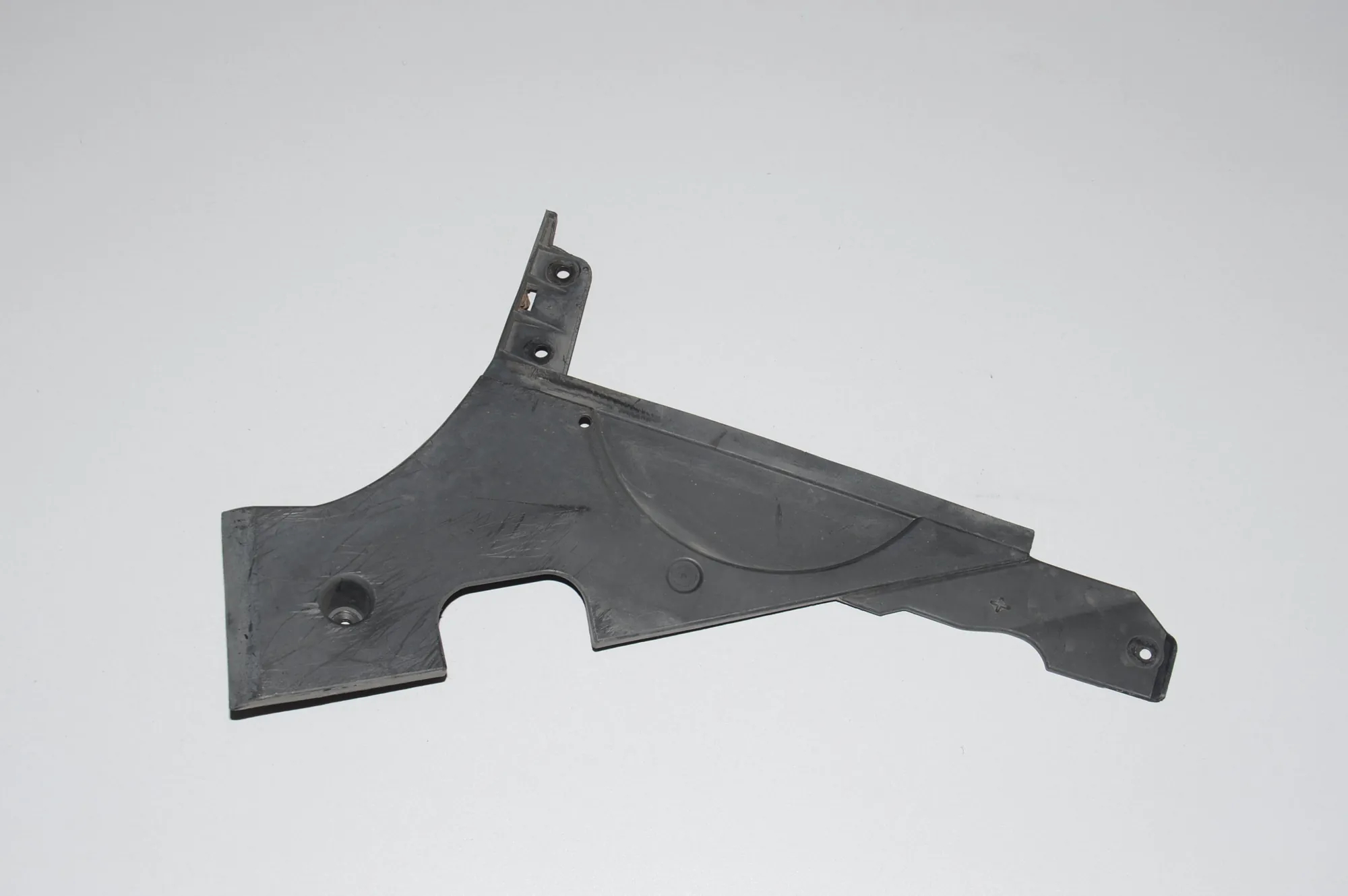 Rear Right Underbody Cover – OEM 7186722 · BMW 5 Touring (F11) 530 d 2014 – 4