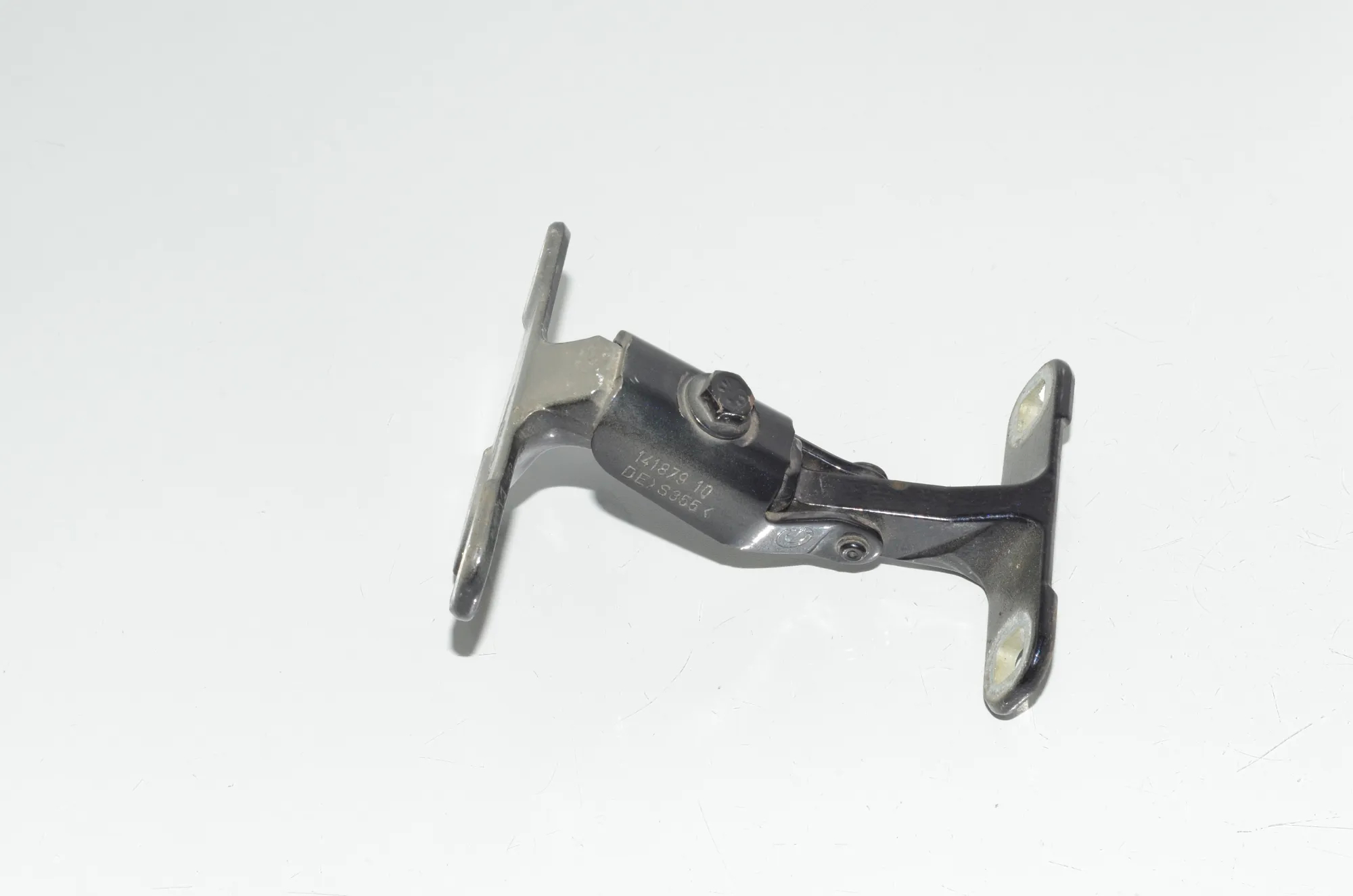 Right Side Bootlid Hinge – OEM 7170918 · BMW X5 (E70) M 50 d 2013 – 3