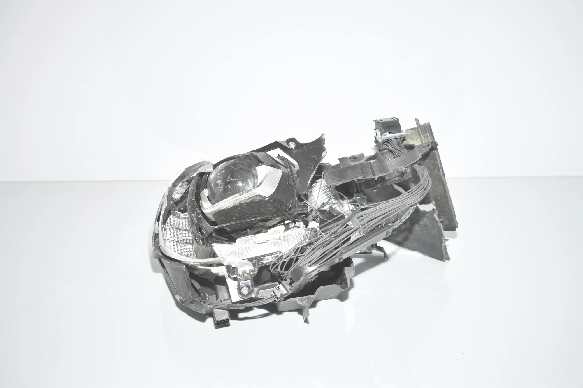 Front Right Headlight · BMW BMW 3 (G20, G28) 2019 – 5