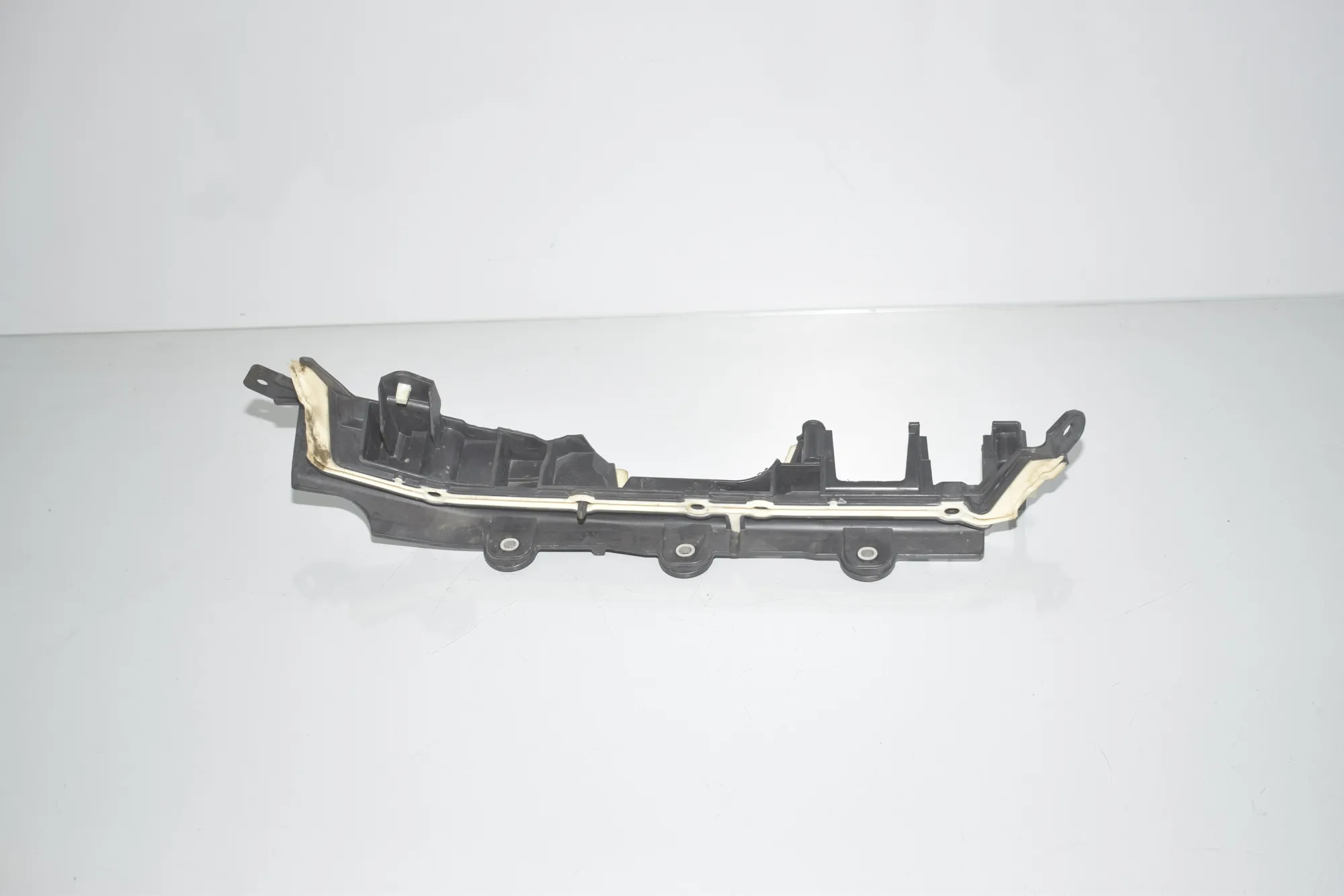 Other Engine Compartment Parts – OEM 6991230 · BMW BMW 3 (G20, G28) 2019
