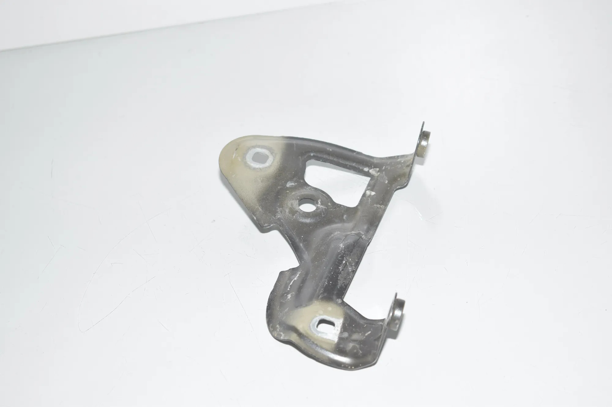 Bracket – OEM 7419406 · BMW BMW 3 (G20, G28) 2019 – 4