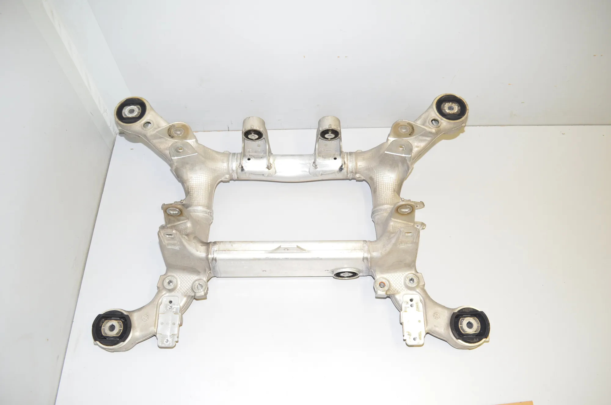 Rear Subframe – OEM 6793804 · BMW BMW 5 Touring (F11) 2013 – 3