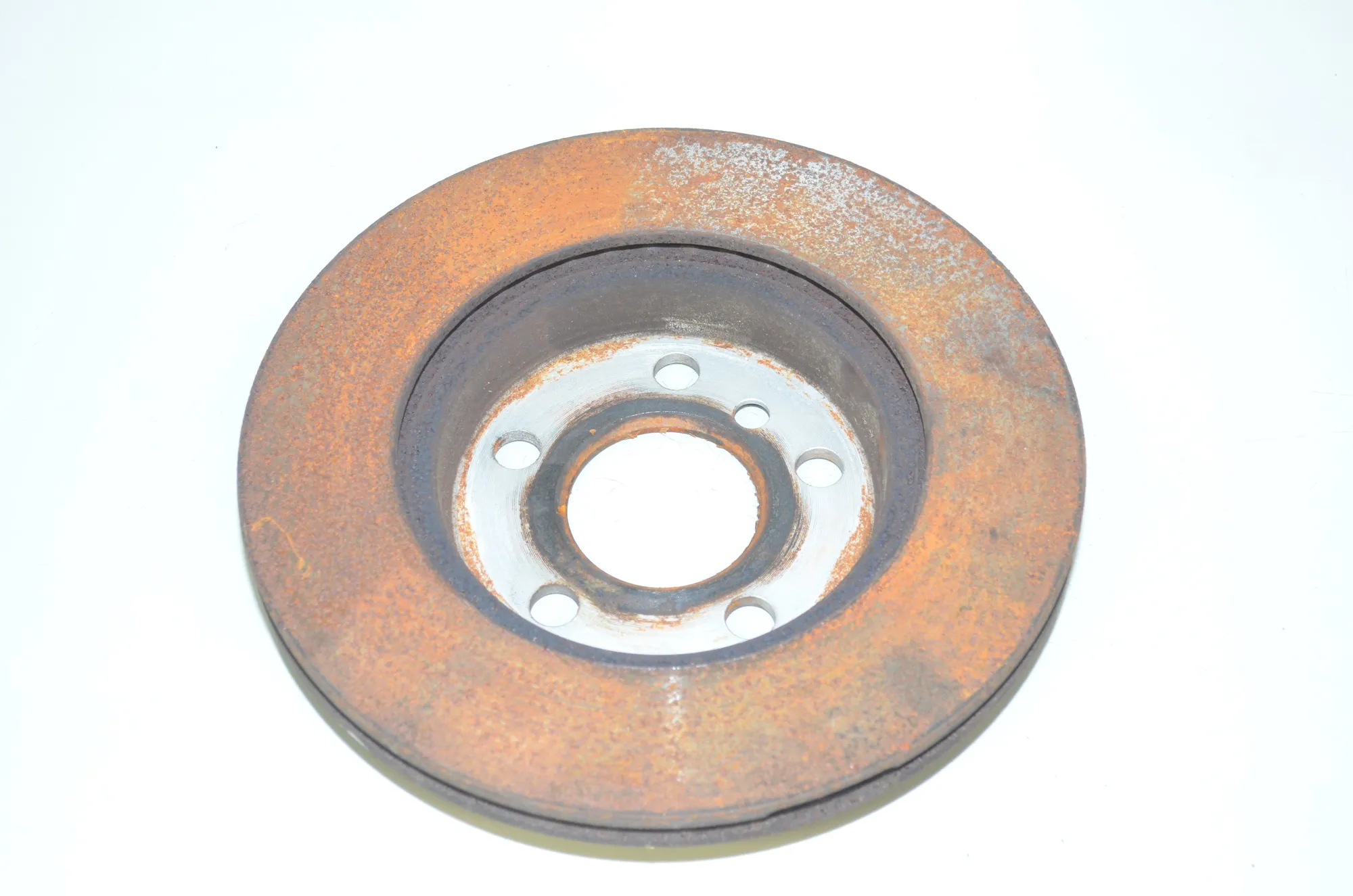 Front Left Brake Disc – OEM 6866293 · BMW BMW i3 (I01) 2020 – 3