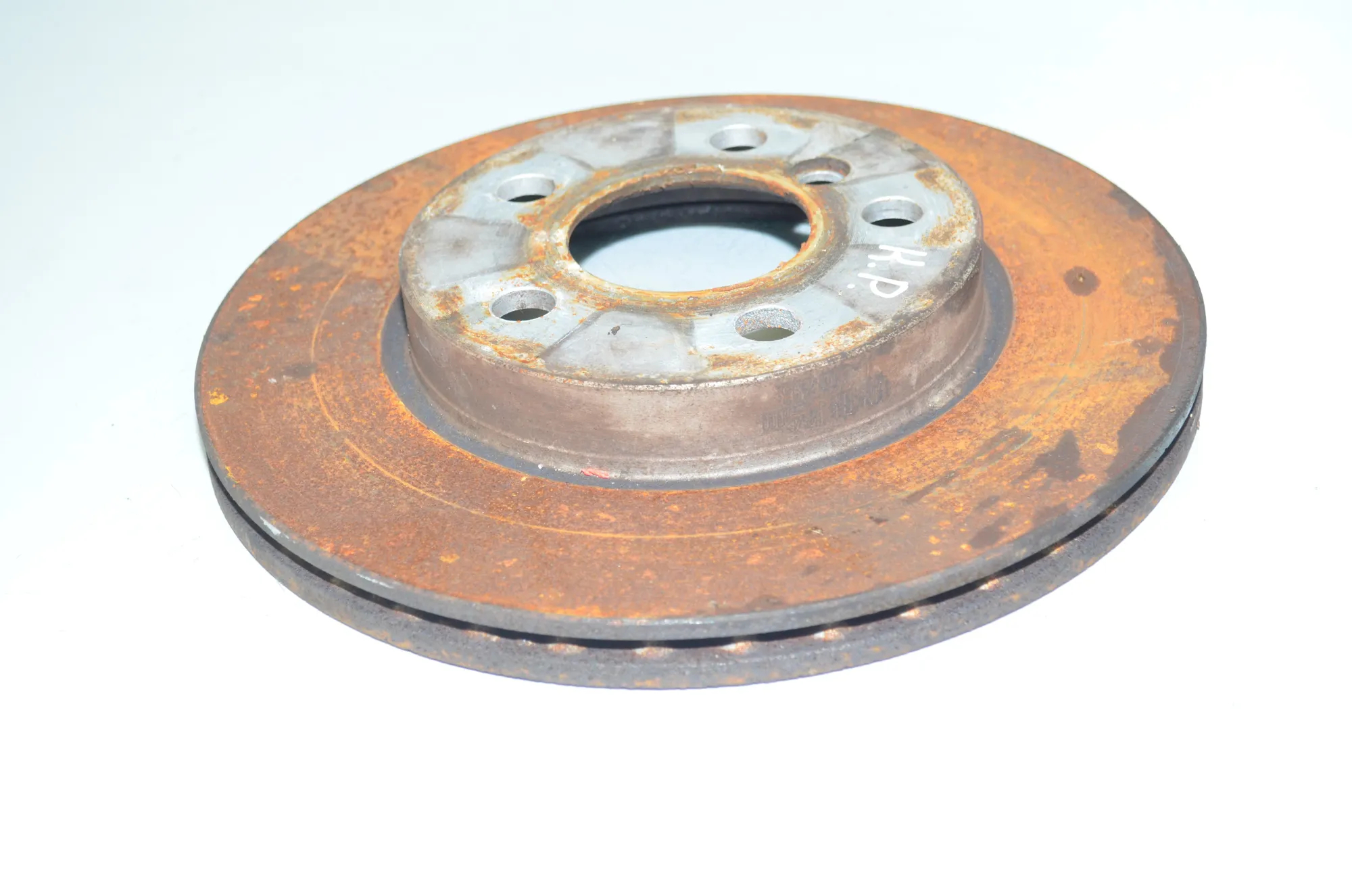 Front Left Brake Disc – OEM 6866293 · BMW BMW i3 (I01) 2020 – 2