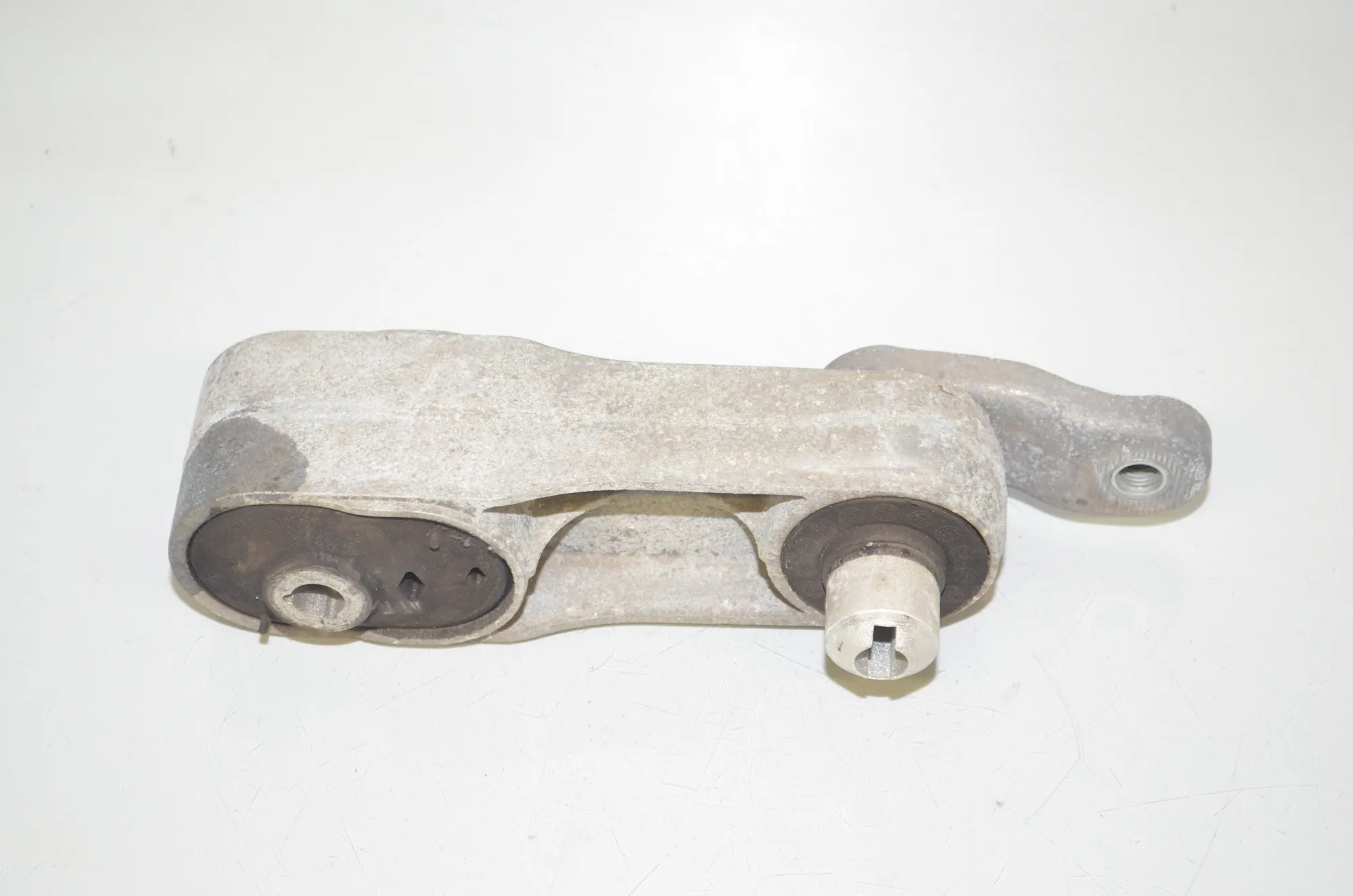 Bracket – OEM 6793362 · BMW BMW i3 (I01) 2020