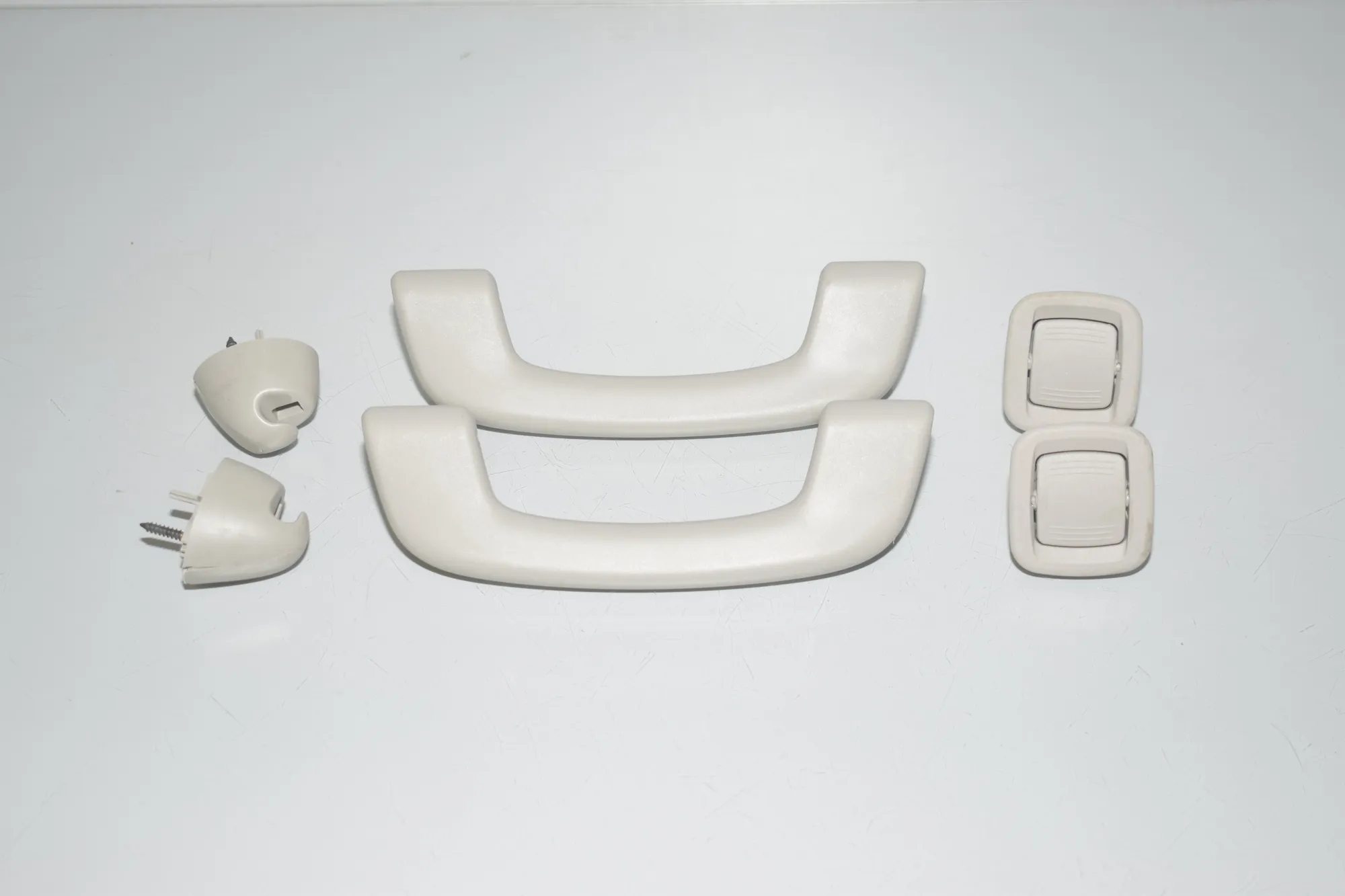 Interior Roof Handle Set – OEM 7359436 · BMW BMW i3 (I01) 2020 – 3