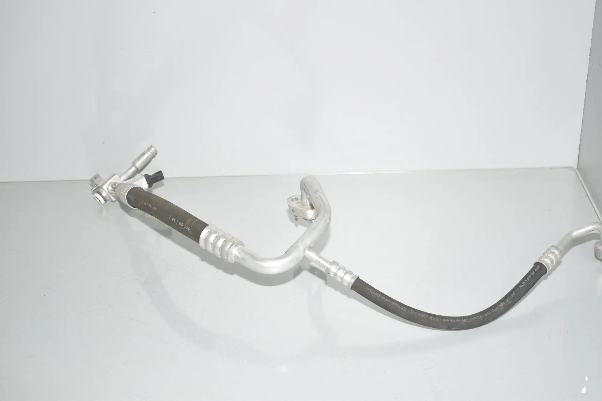 A/C Air Con Hose Pipe – OEM 9291147 · BMW BMW i3 (I01) 2020 – 3