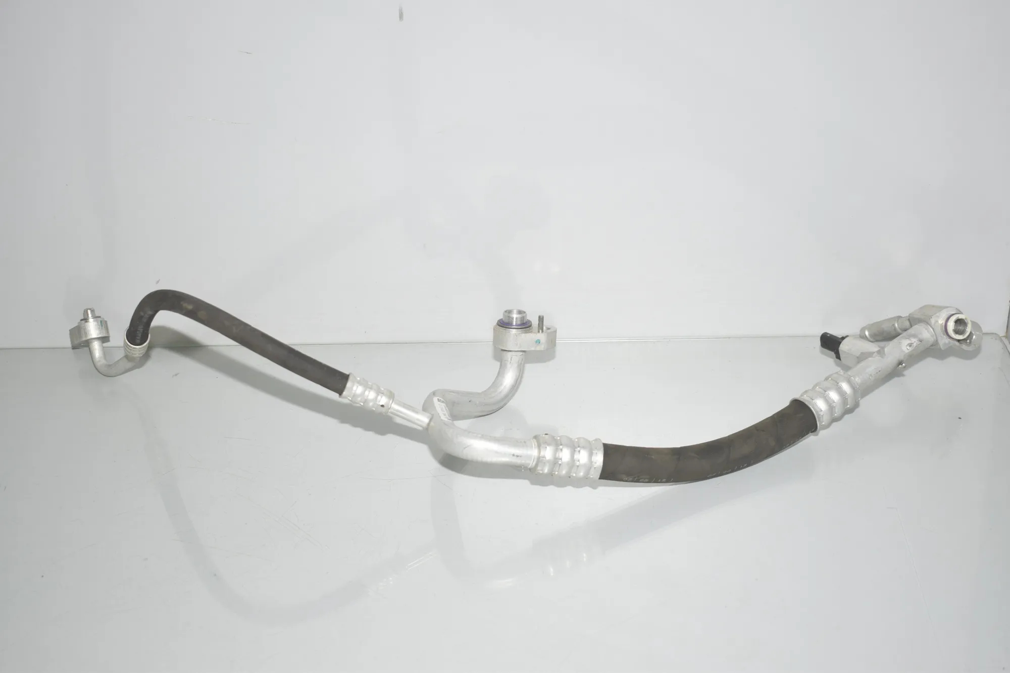 A/C Air Con Hose Pipe – OEM 9291147 · BMW BMW i3 (I01) 2020