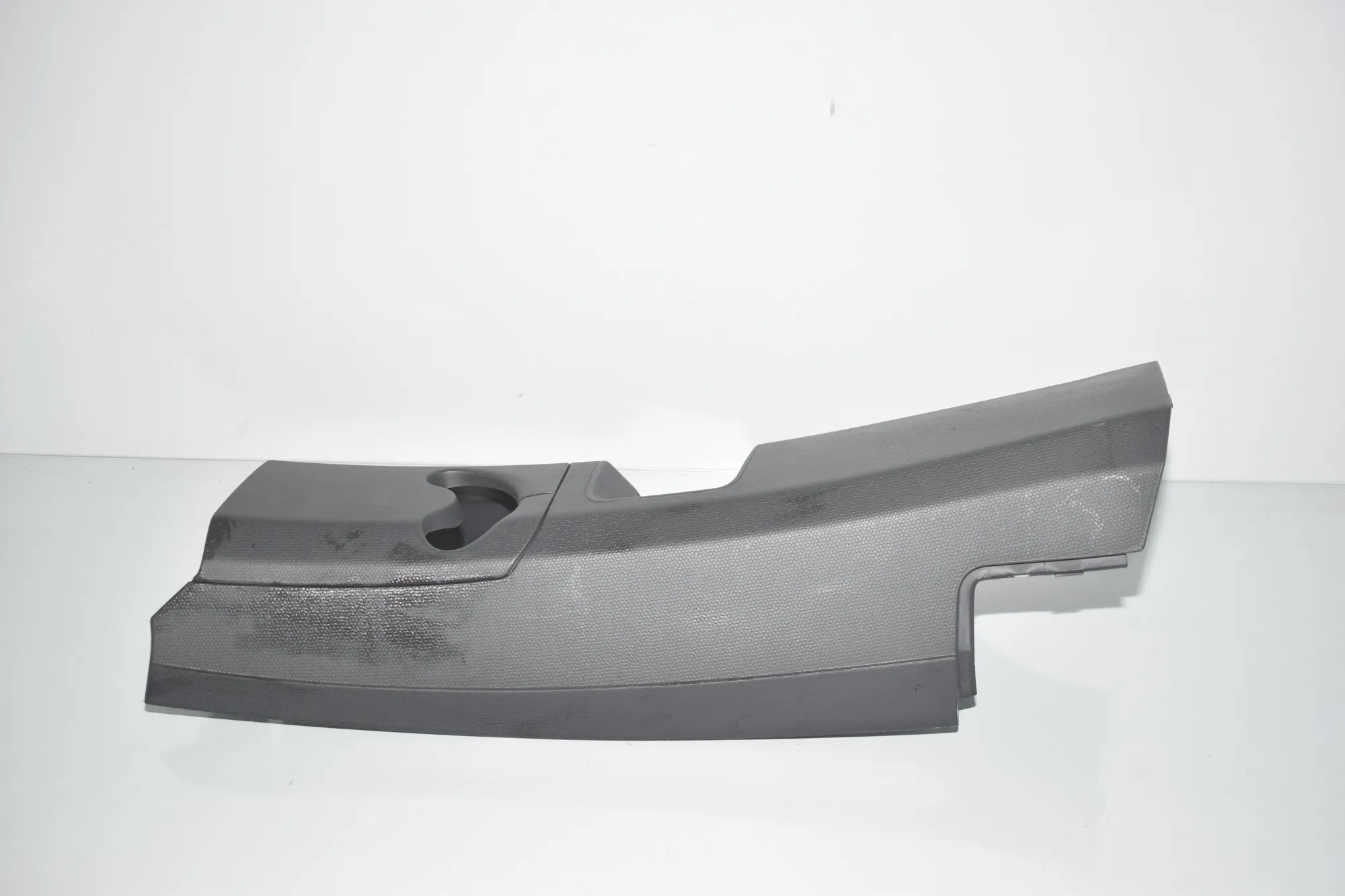 Left Side B Pillar Trim – OEM 7287935 · BMW BMW i3 (I01) 2020