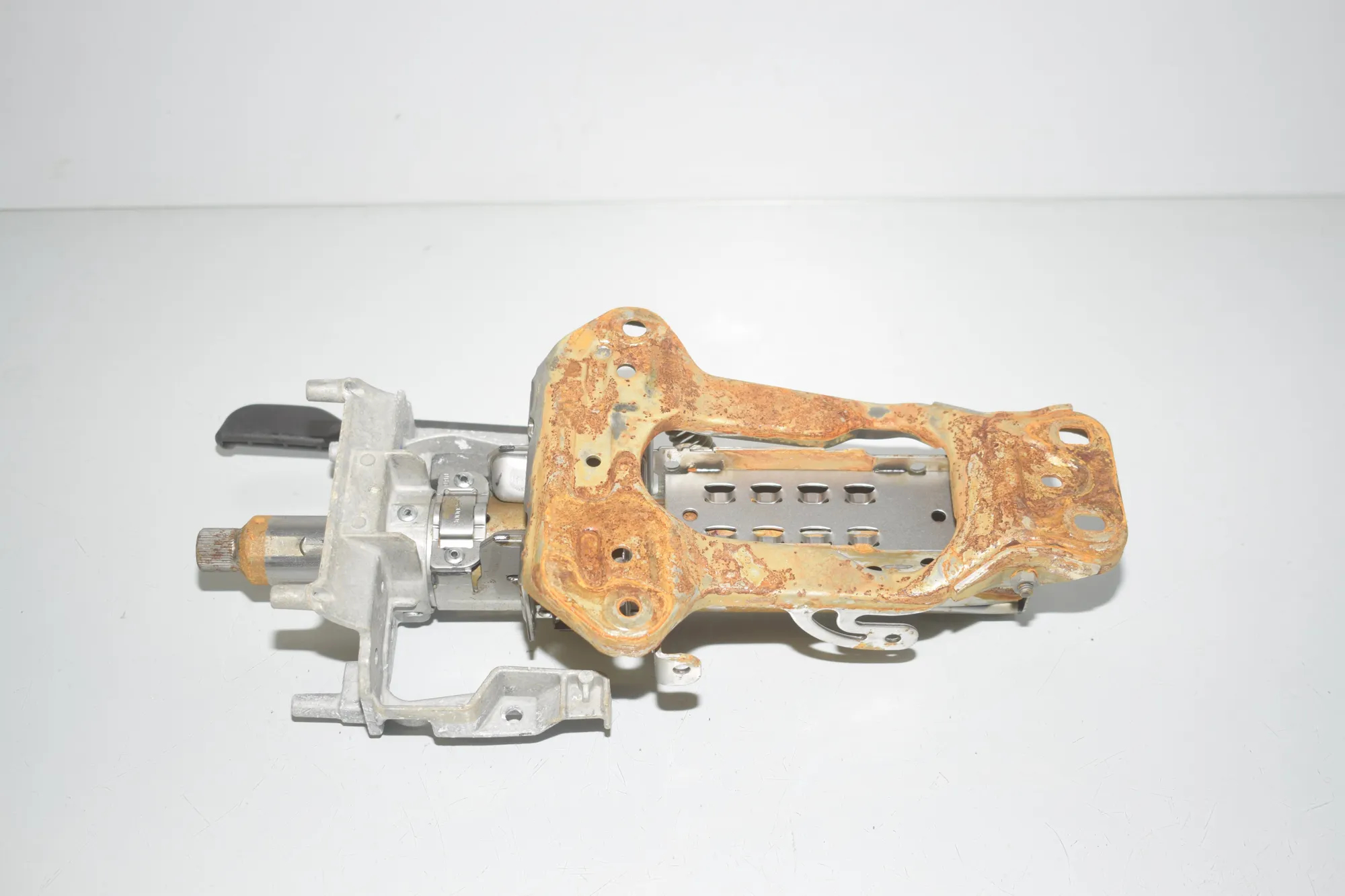 Steering Wheel Adjustment Mechanism – OEM 6865576 · BMW BMW i3 (I01) 2020 – 3