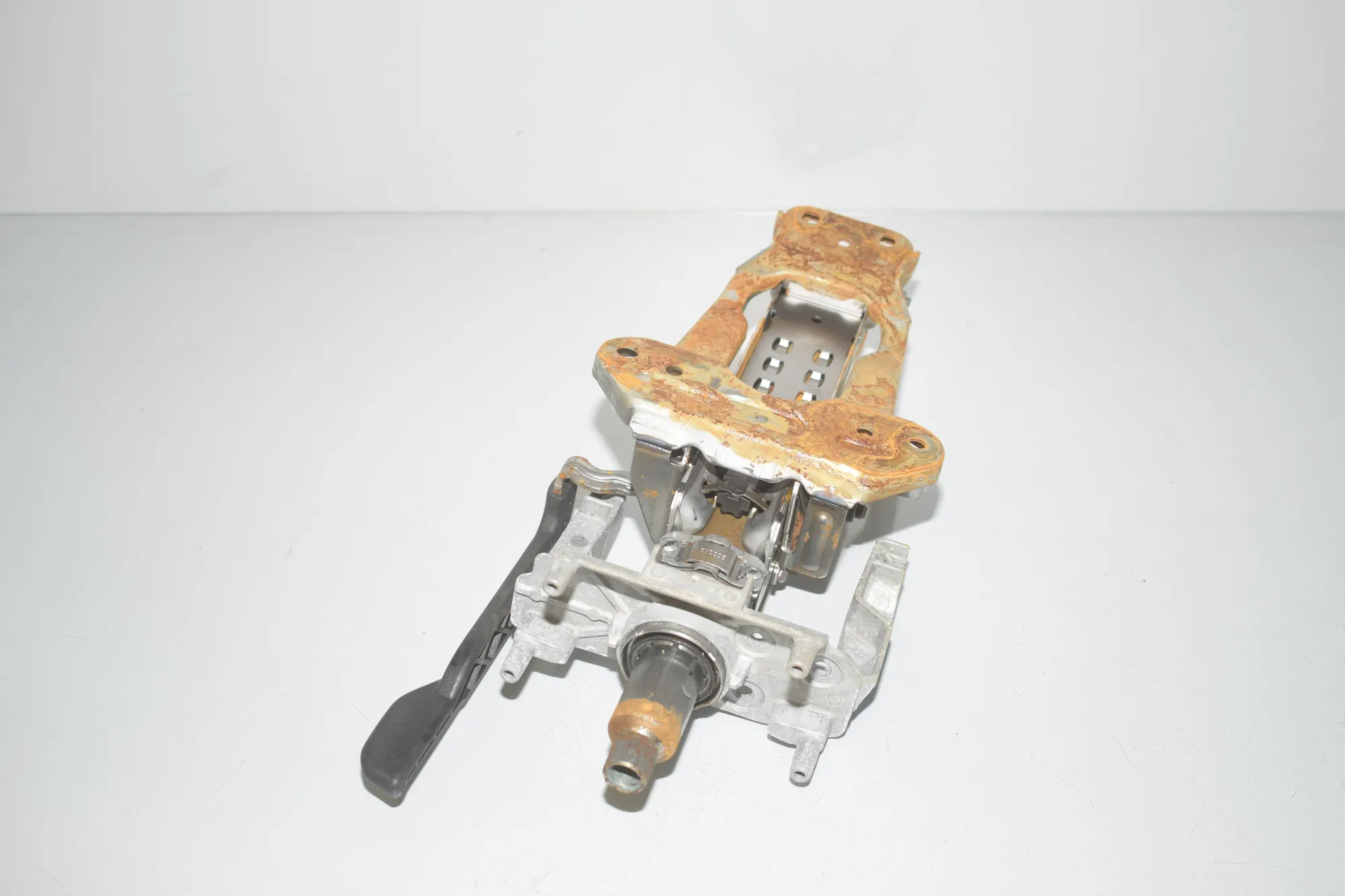 Steering Wheel Adjustment Mechanism – OEM 6865576 · BMW BMW i3 (I01) 2020 – 4